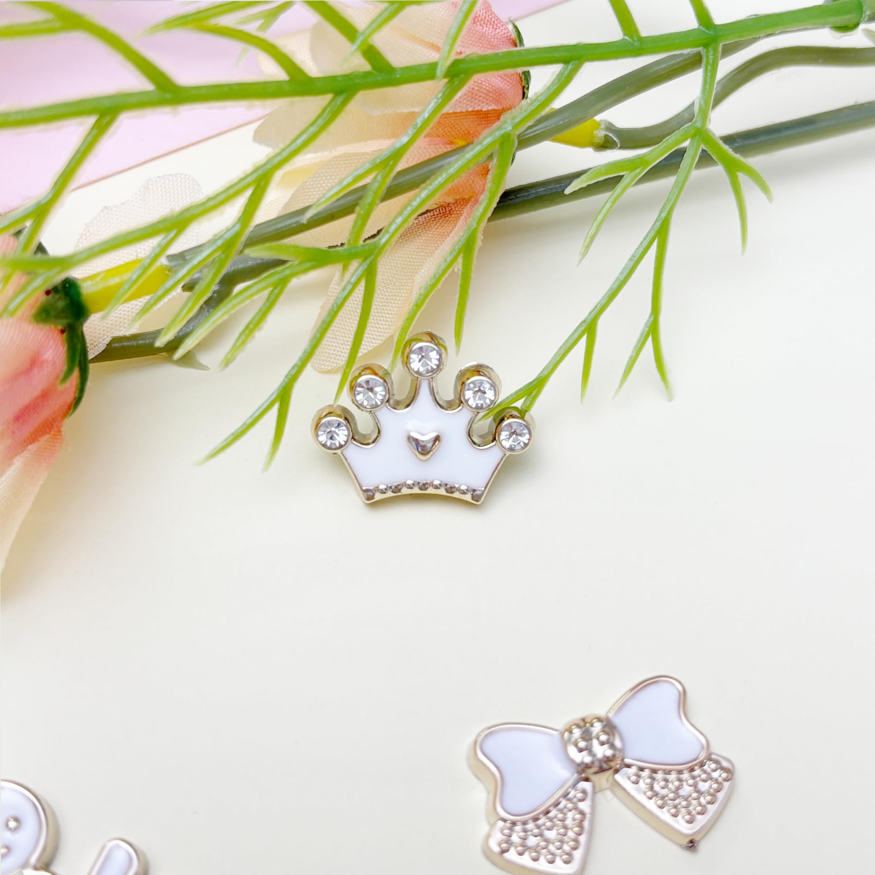 Bling Shoe Charms for Women, Sparkle Rhinestones Shoe Decoration Charms, Girly Shoe Chains for Clog Sandals, DIY Shoe Accessories for Party Favor