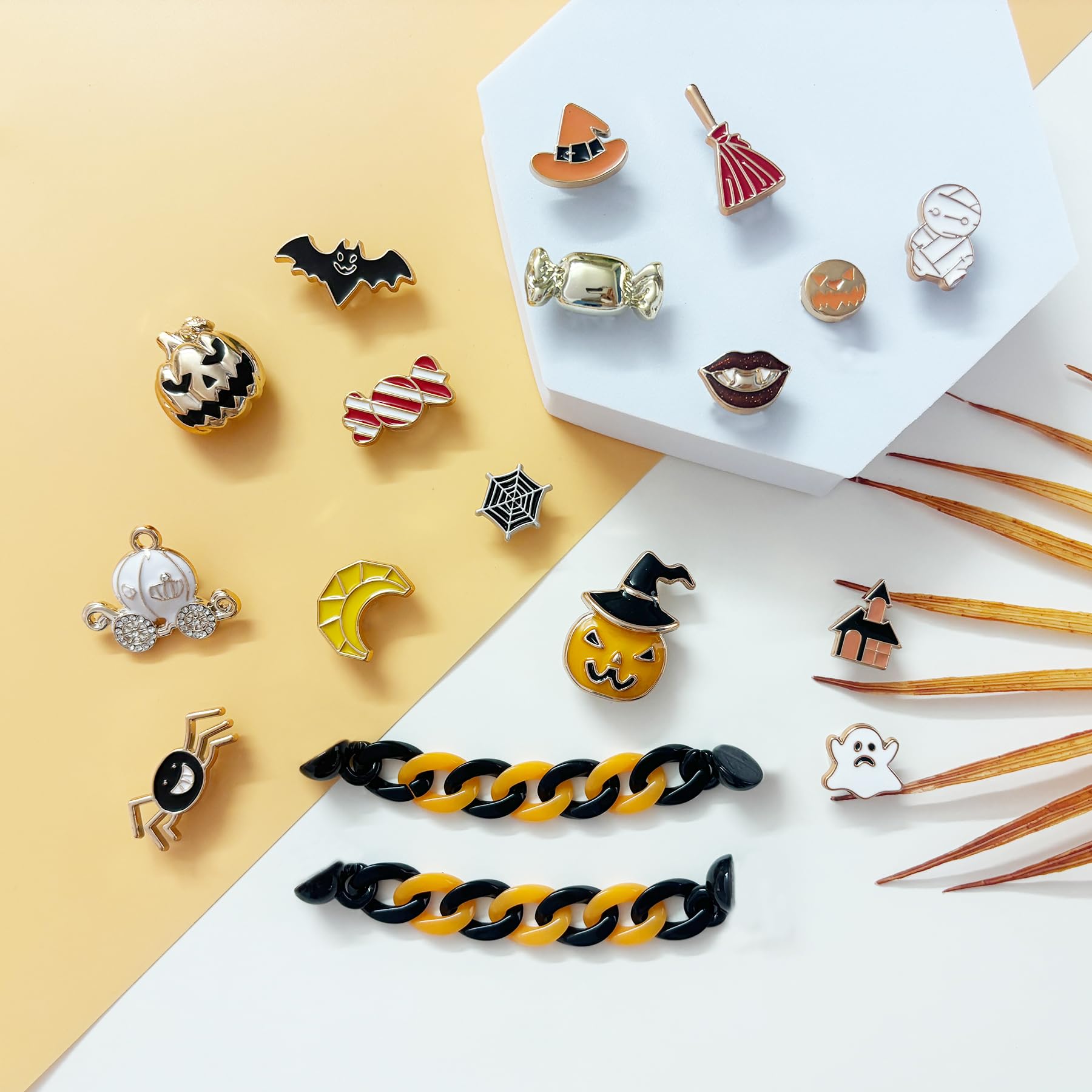 Bling Shoe Charms for Women, Sparkle Rhinestones Shoe Decoration Charms, Girly Shoe Chains for Clog Sandals, DIY Shoe Accessories for Party Favor