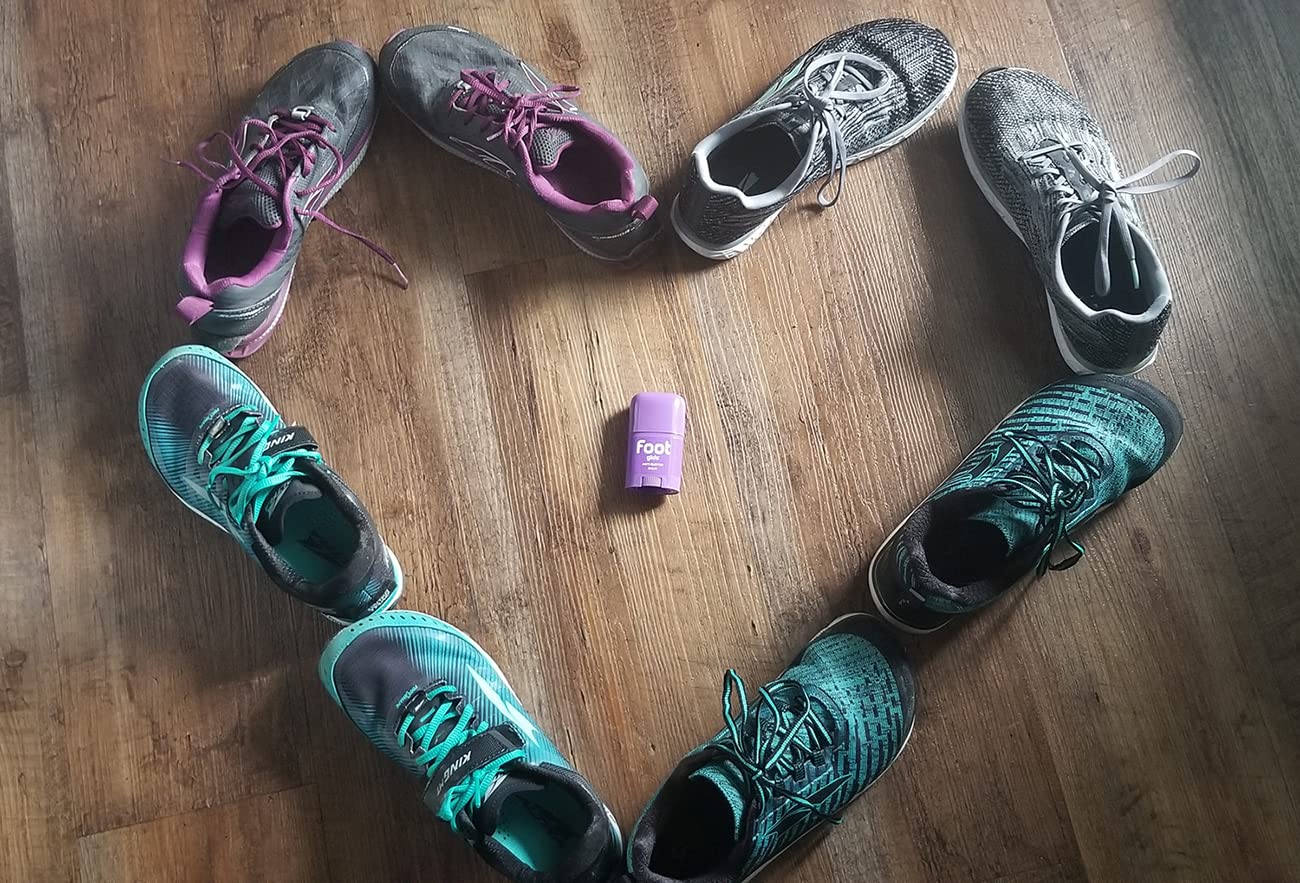 Body Glide Foot Glide Anti Blister Balm | blister prevention for heels, shoes, cleats, boots, socks, and sandals | Use on toes, heel, ankle, arch, sole and ball of foot | 0.8oz