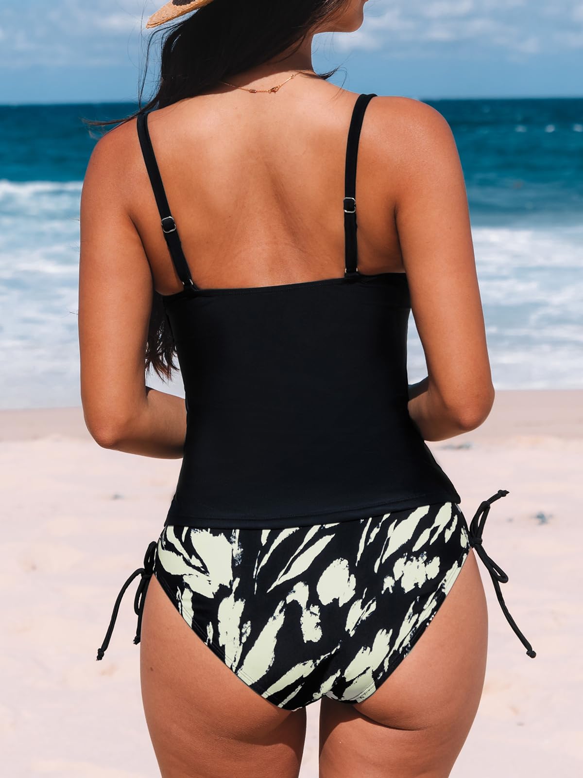 CUPSHE Women's Tankini Sets Two Piece Swimsuit Scoop Neck Ruched Adjustable Straps Drawstring Mid Rise