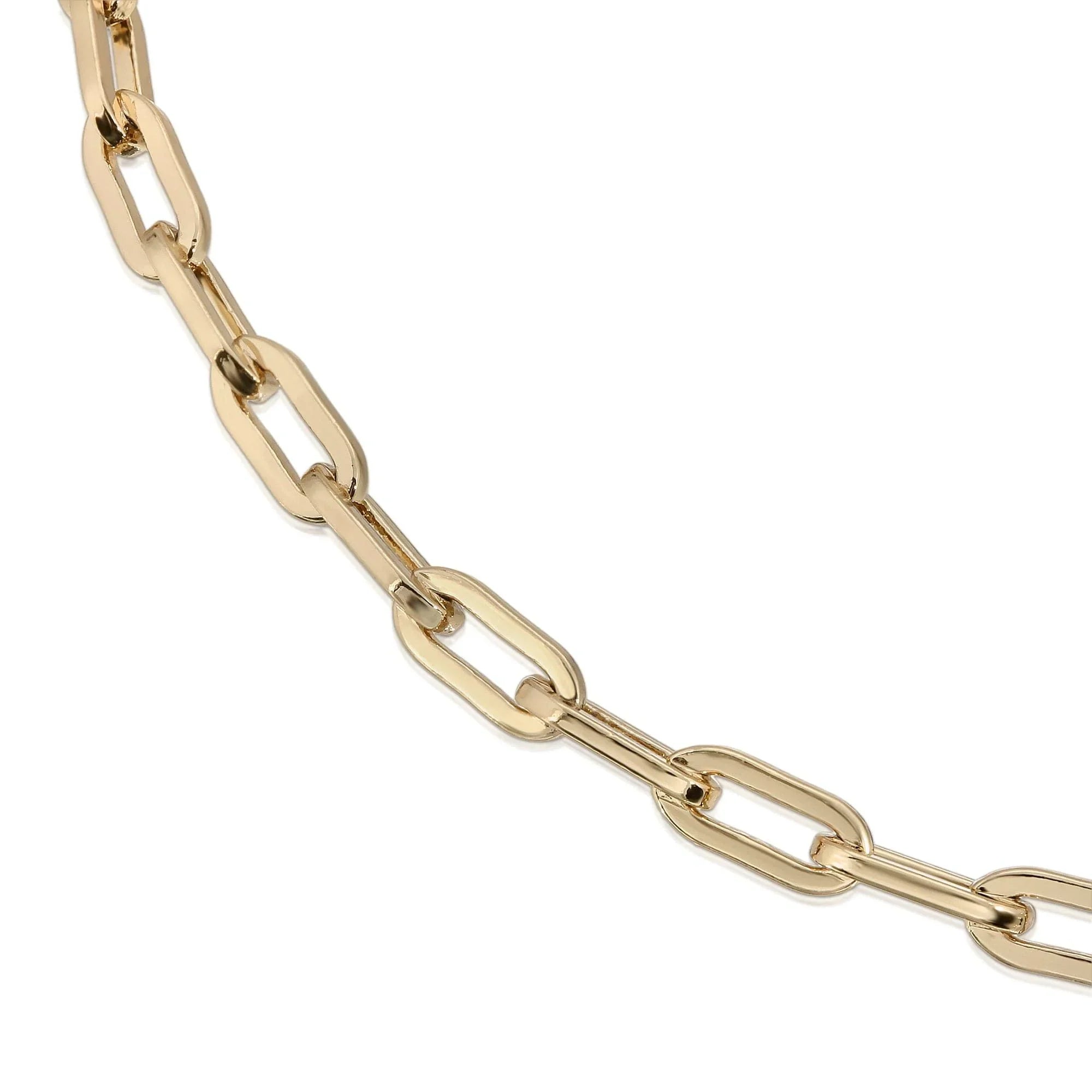 Gold chain link necklace from Medium Link Chain collection on style website