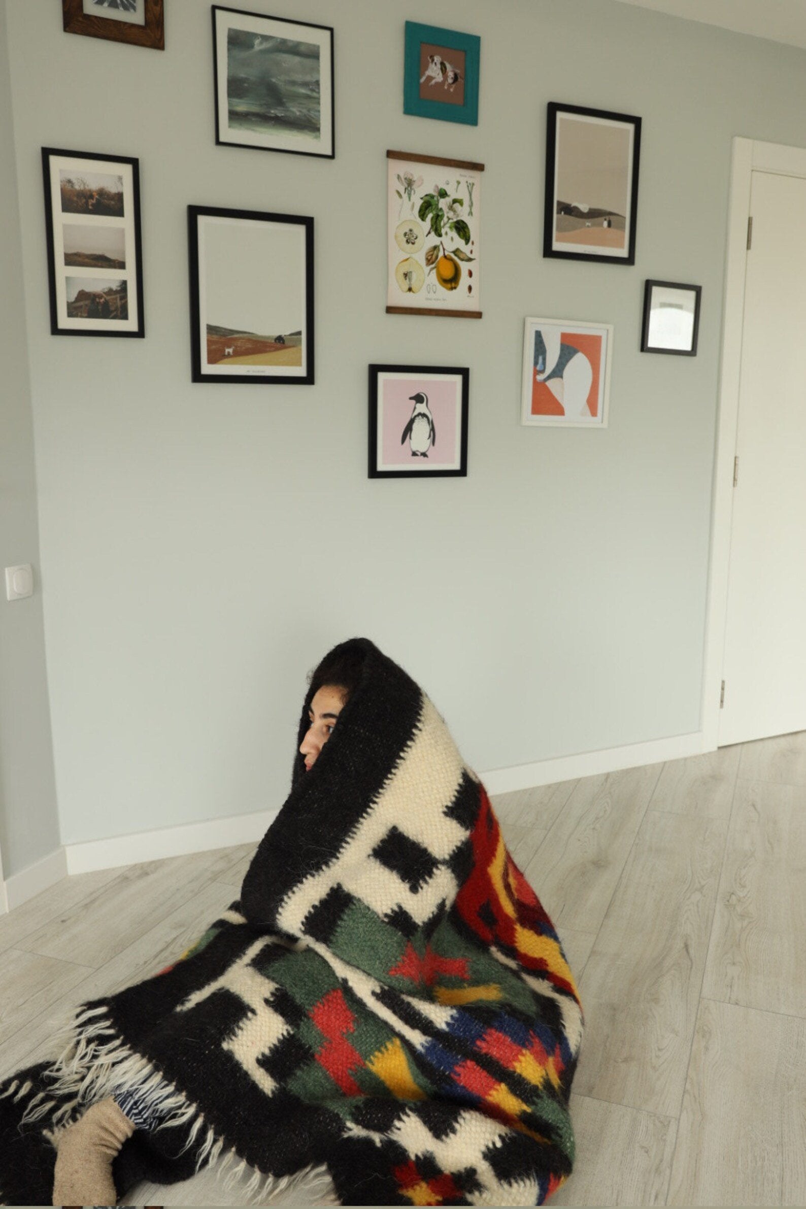 Handwoven Thin Rug with Traditional Carpathian Pattern 2