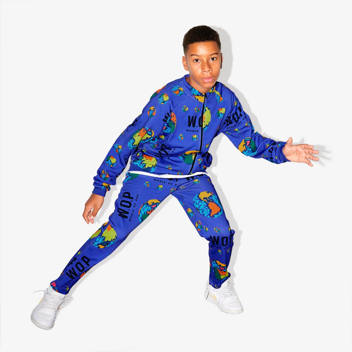 Jogging pants printed "planets"