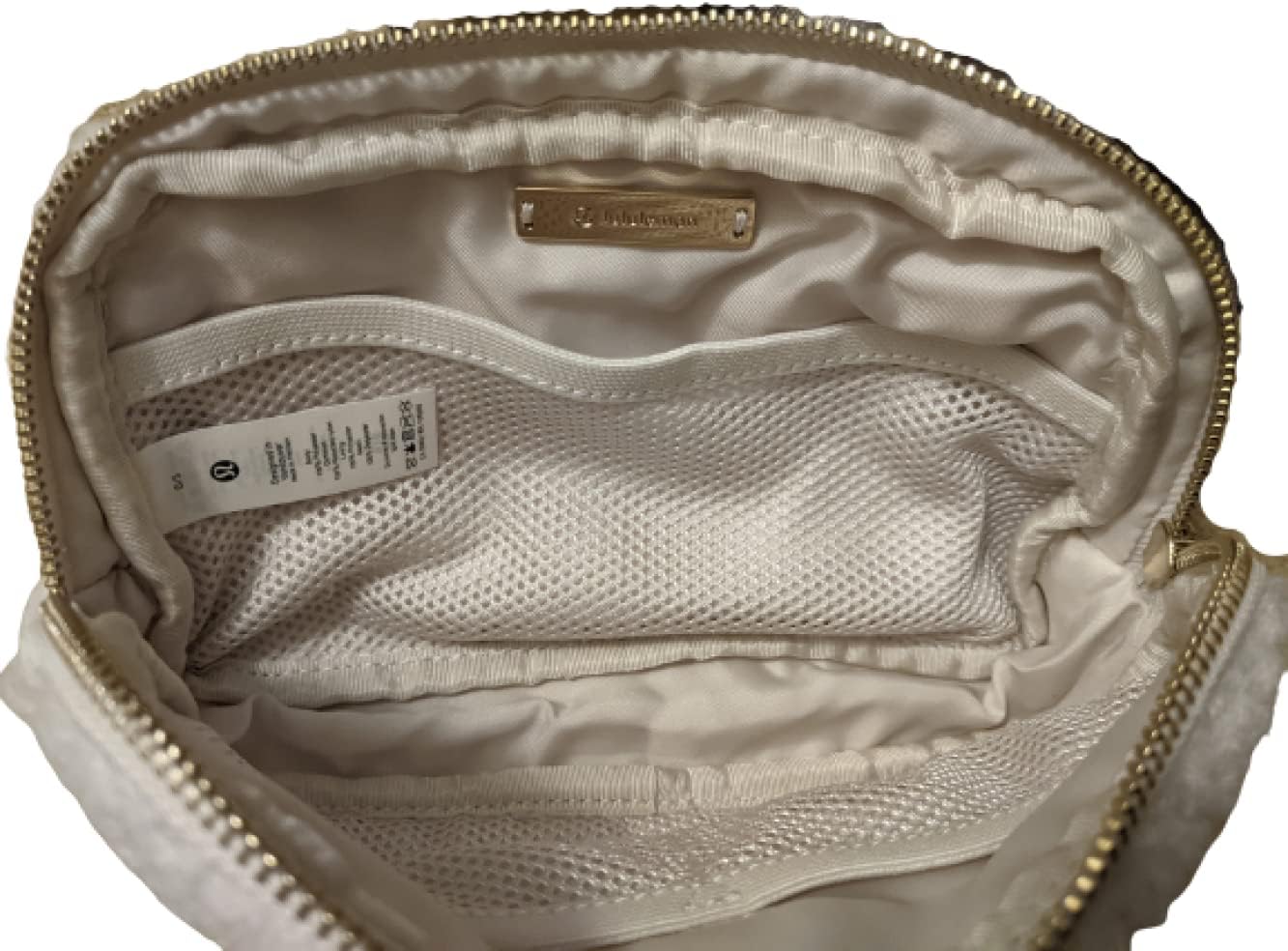 Lululemon Athletica Everywhere Fleece Belt Bag (Light Ivory)