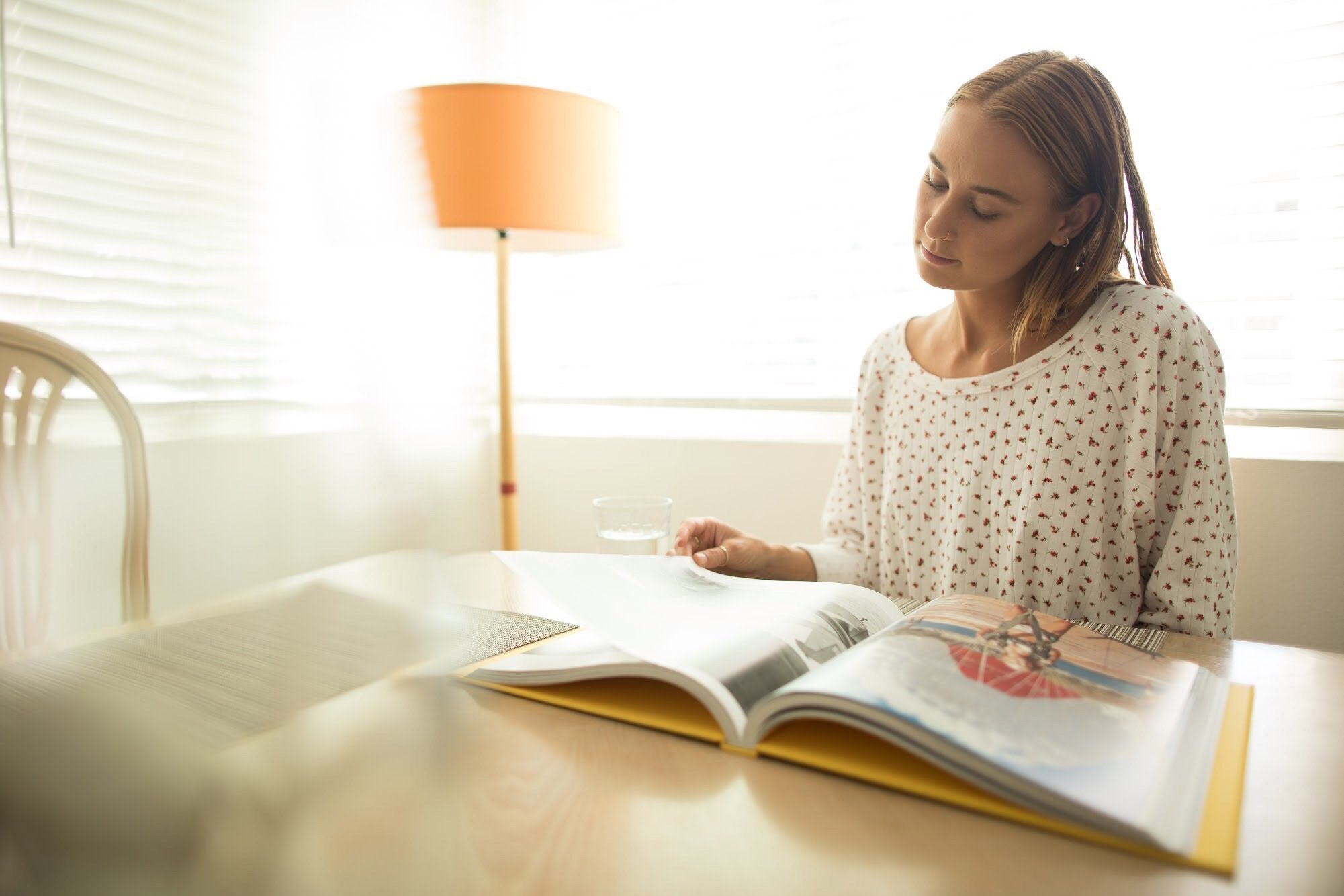 Mid Summer Pullover | Red Floral