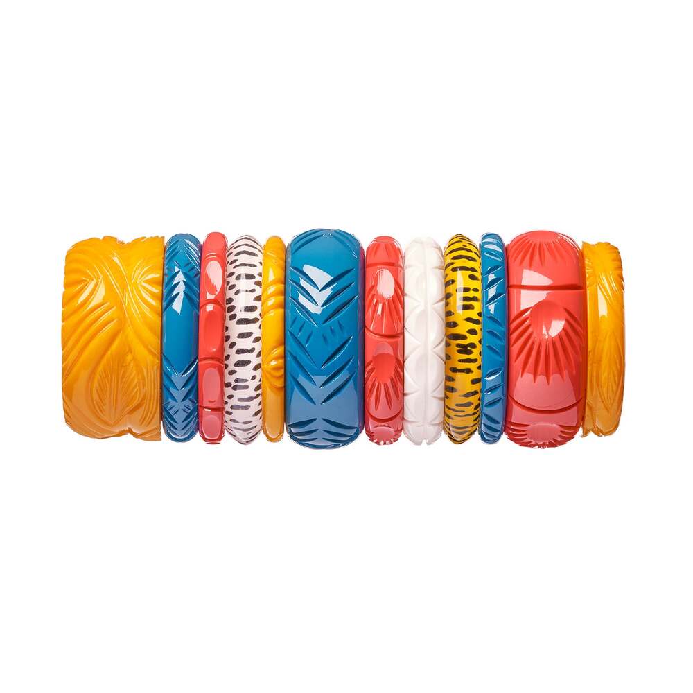 Narrow Yolk Heavy Carve Fakelite Medium Bangle by Splendette