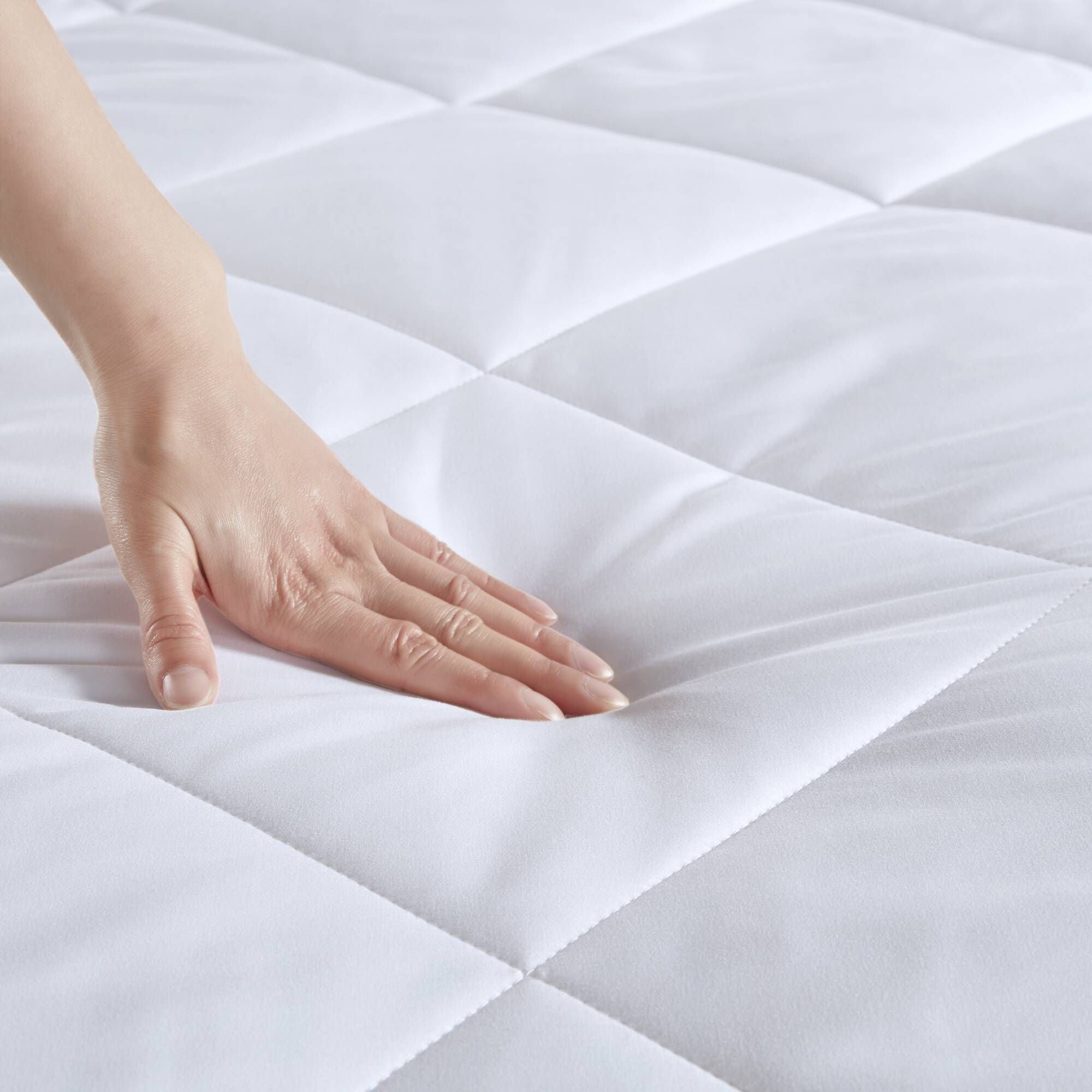 Oversized Down Alternative Comforter White Twin/Twin XL