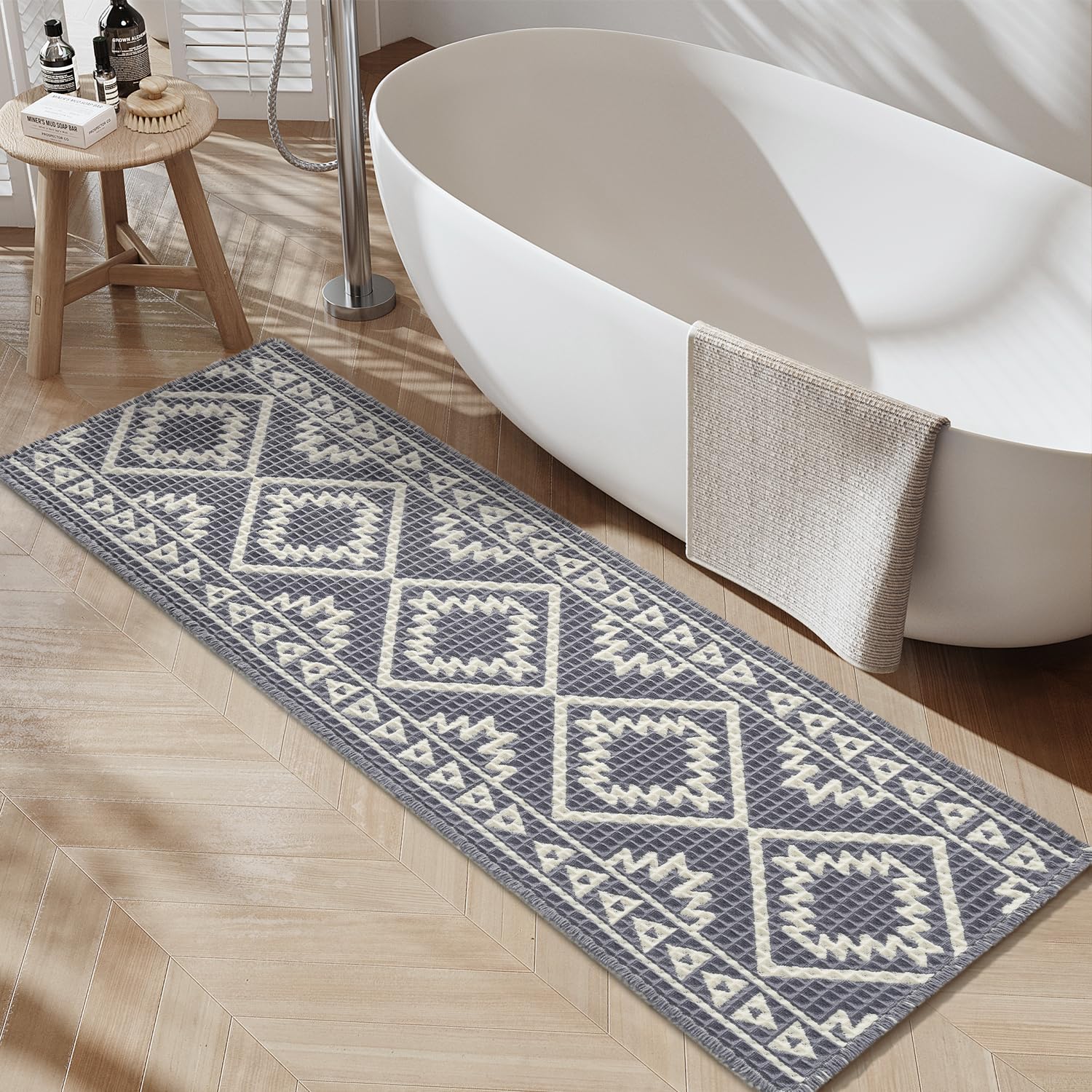 PADOOR-Waffle Bath Mat 24"x36"-Super Absorbent Bath Mats for Bathroom, Machine Washable Non Slip Bathroom Rug with Tassels, Soft Bathroom Mat for Laundry Room, Bedroom, Brown & Cream, 2'x 3'