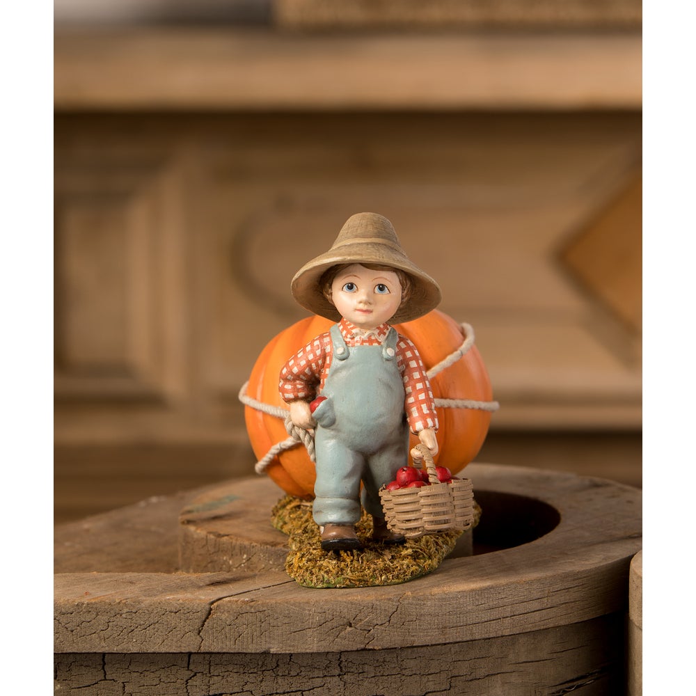 Paulie Pulling Pumpkin by Bethany Lowe Designs