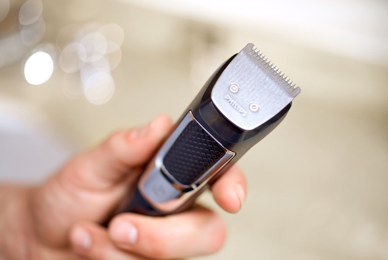 Philips Norelco Multigroom All-in-One Trimmer Series 3000 with 13 pieces - No Blade Oil Needed, MG3750/50