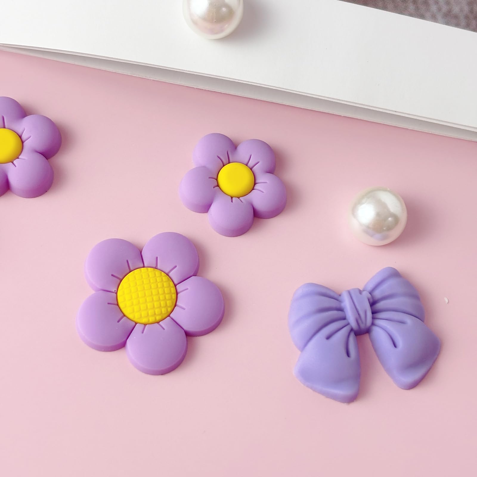 Resin Pink Bow Shoe Charms for Girls, 24Pcs Cute Flower Accessories for Clog Sandals, Pearl Decoration for Women, DIY Party Favor