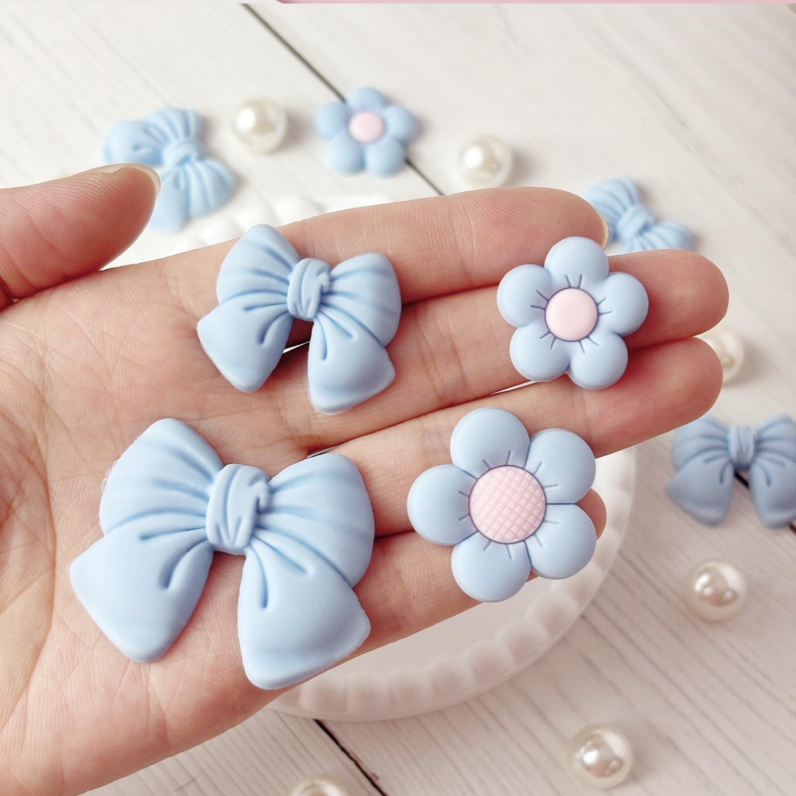 Resin Pink Bow Shoe Charms for Girls, 24Pcs Cute Flower Accessories for Clog Sandals, Pearl Decoration for Women, DIY Party Favor