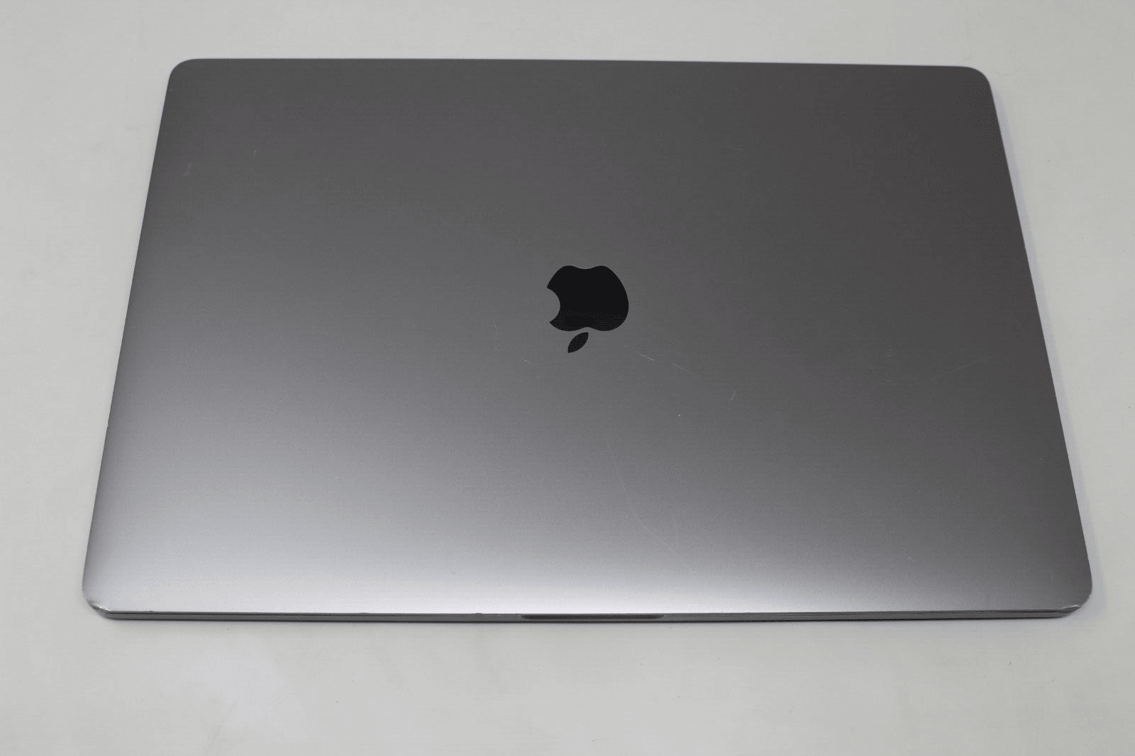 MacBook Pro (2019) 16-Inch - 2.4GHz Core i9 - 5500M - 16GB RAM - 1TB SSD - Good Condition
