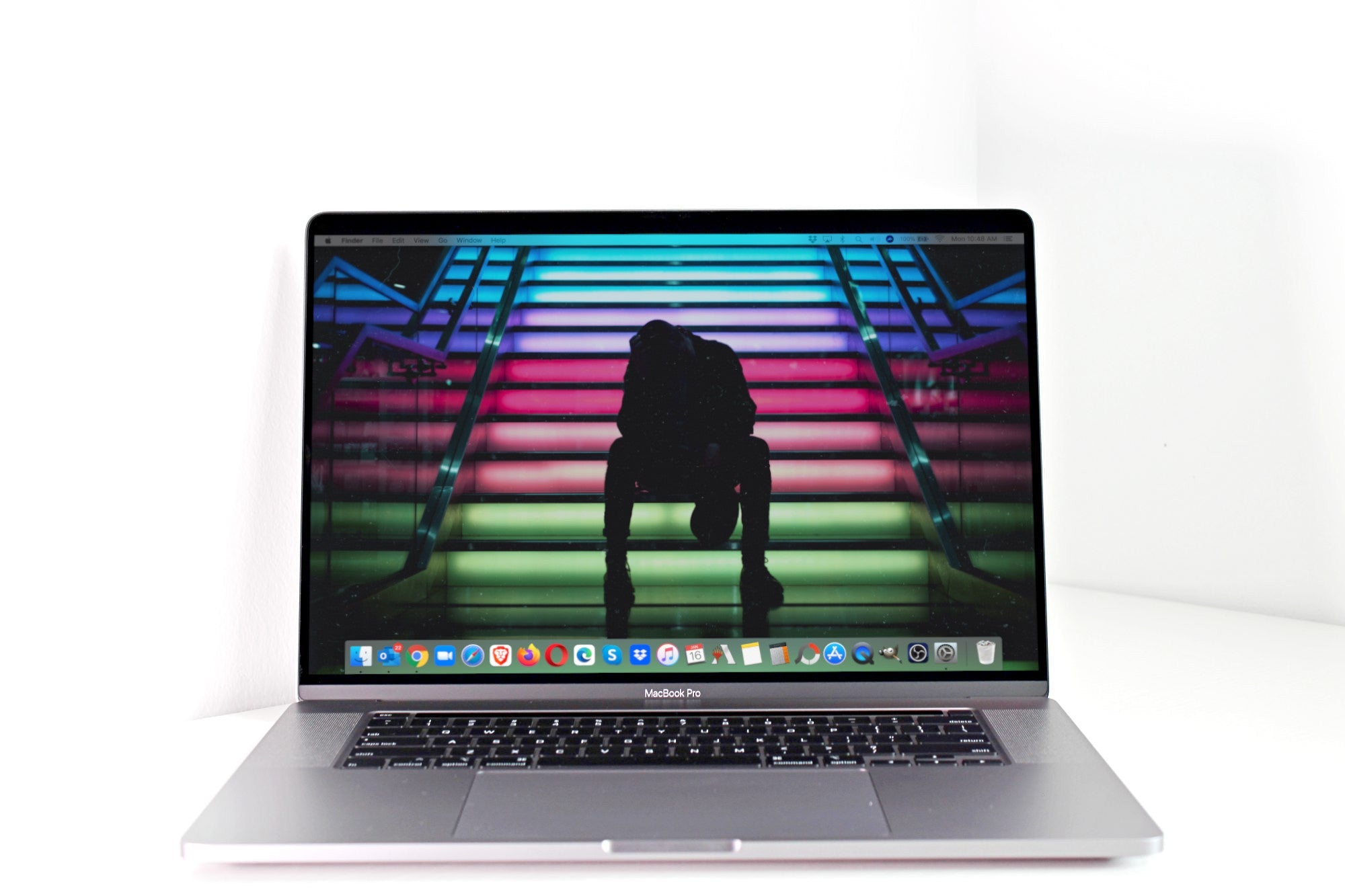2019 Apple MacBook Pro 16-inch - 2.3GHz i9 16GB RAM 1TB SSD 5500M | Space Gray