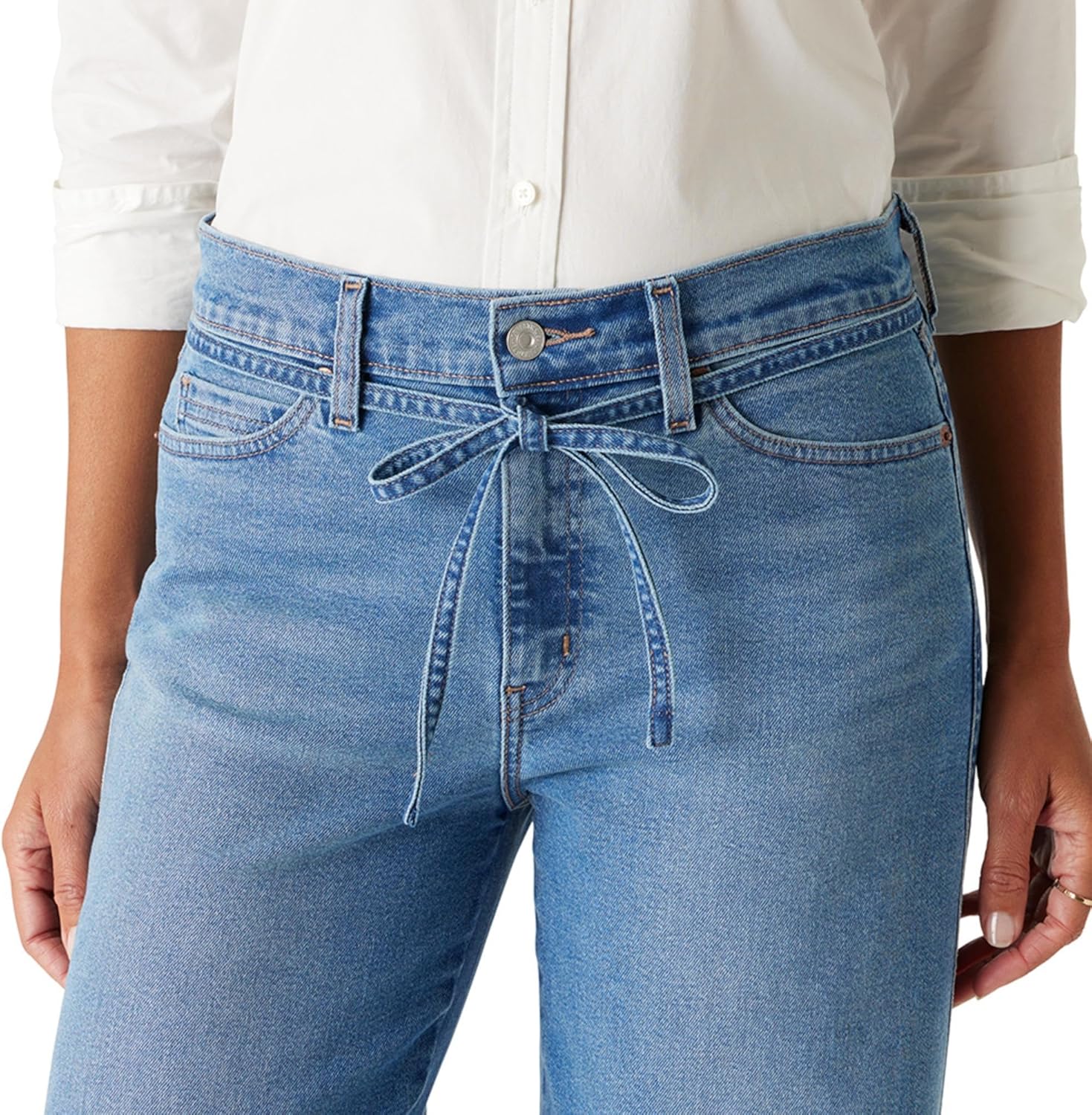 Signature by Levi Strauss & Co. Gold Women's Heritage Belted Wide Leg Jeans Mid-Rise Stretch Denim (Also Available in Plus)