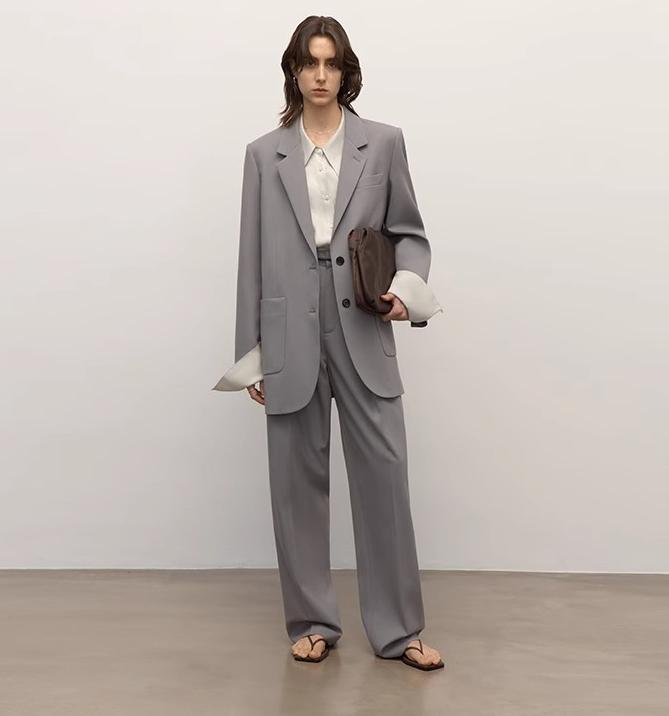 Heavy fine twill worsted wool, asymmetrical collar design, basic classic two-button suit-0