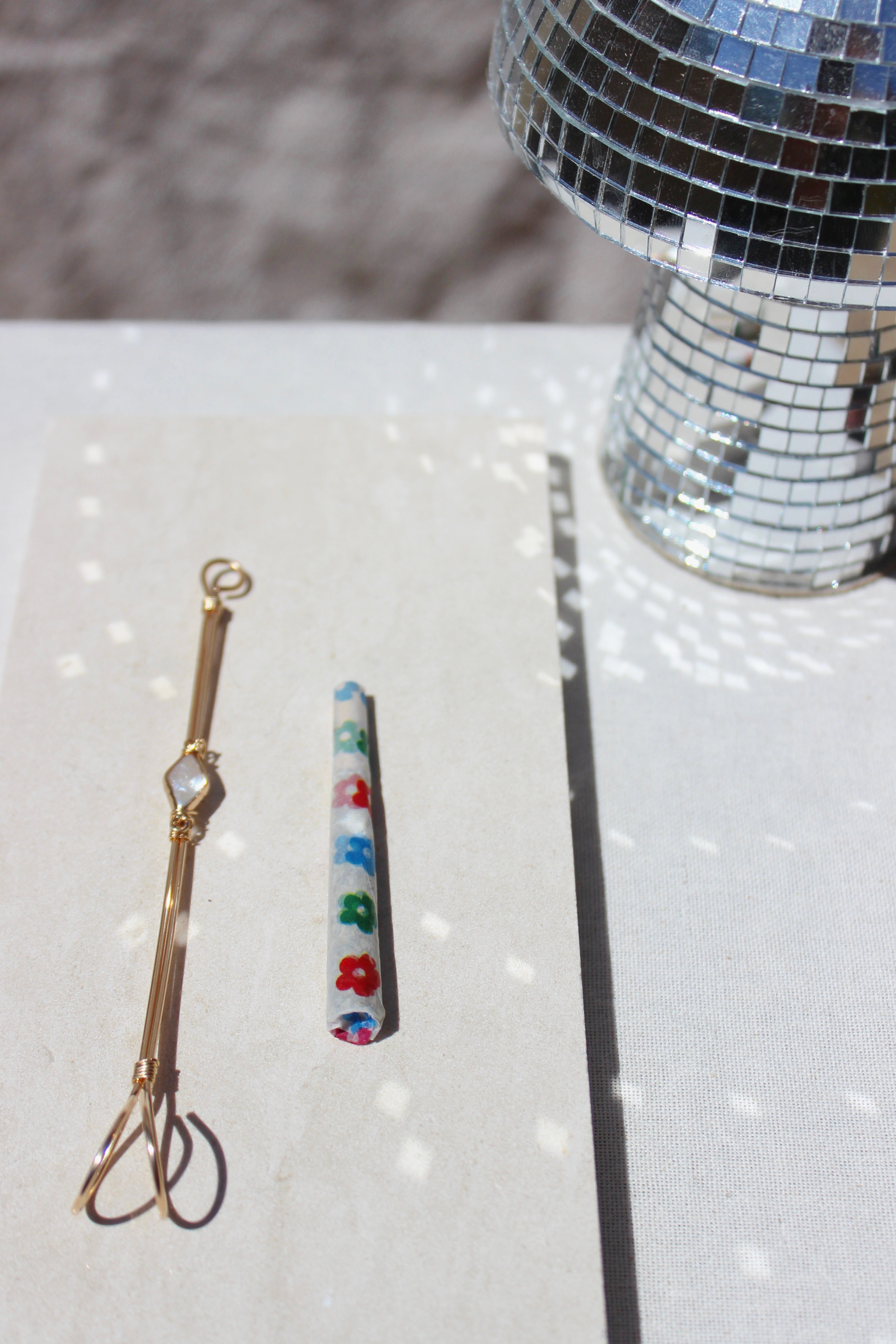 Diamond Pearl Joint Holder by Toasted Jewelry