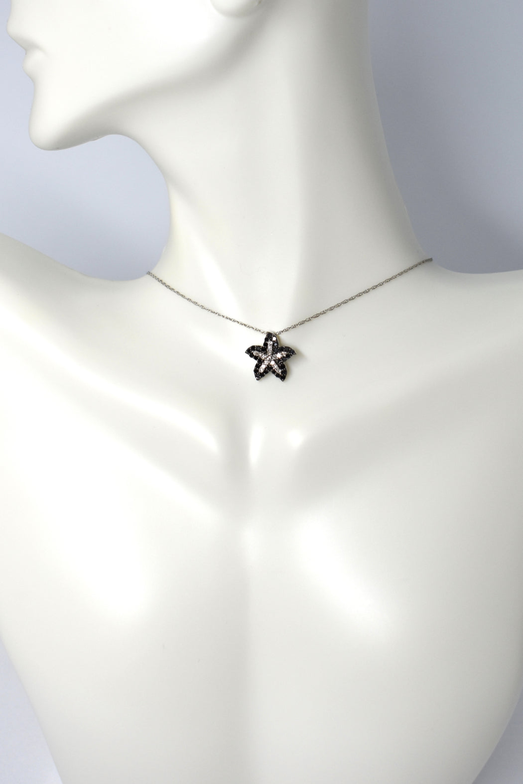 10kt W/Gold Diamond Starfish Necklace