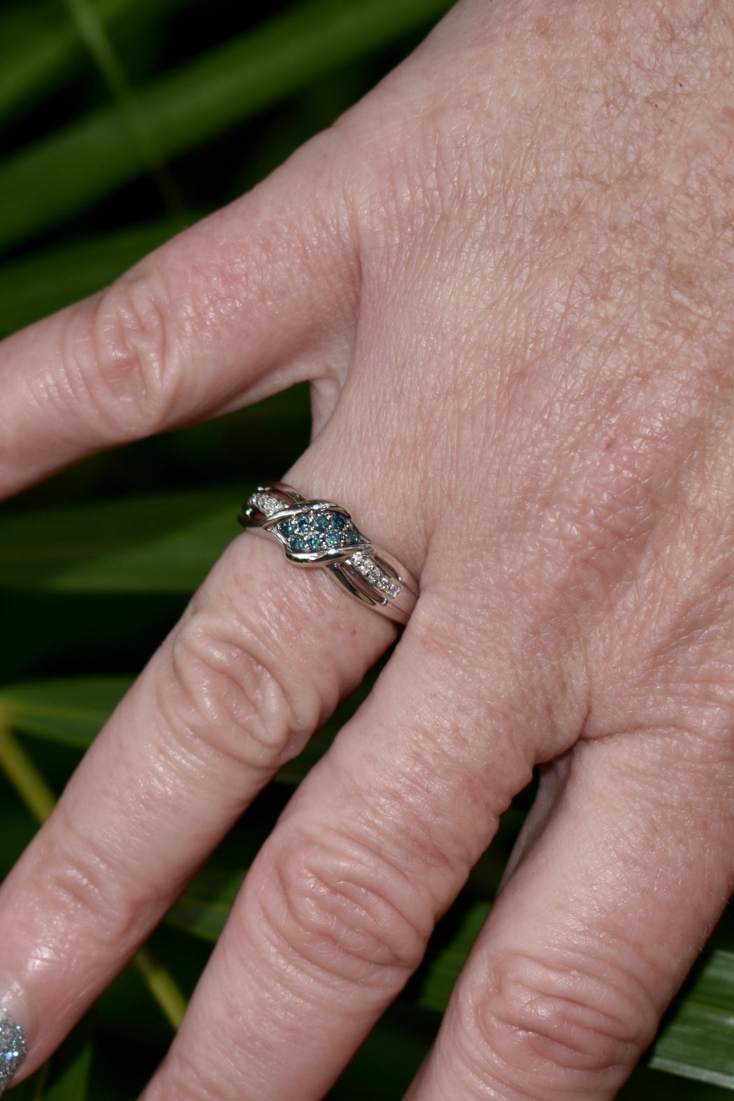 10kt White Gold Multi-Colored Diamond Ring