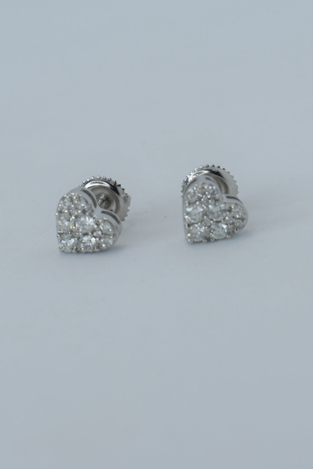 14kt W/Gold Diamond Heart Earrings