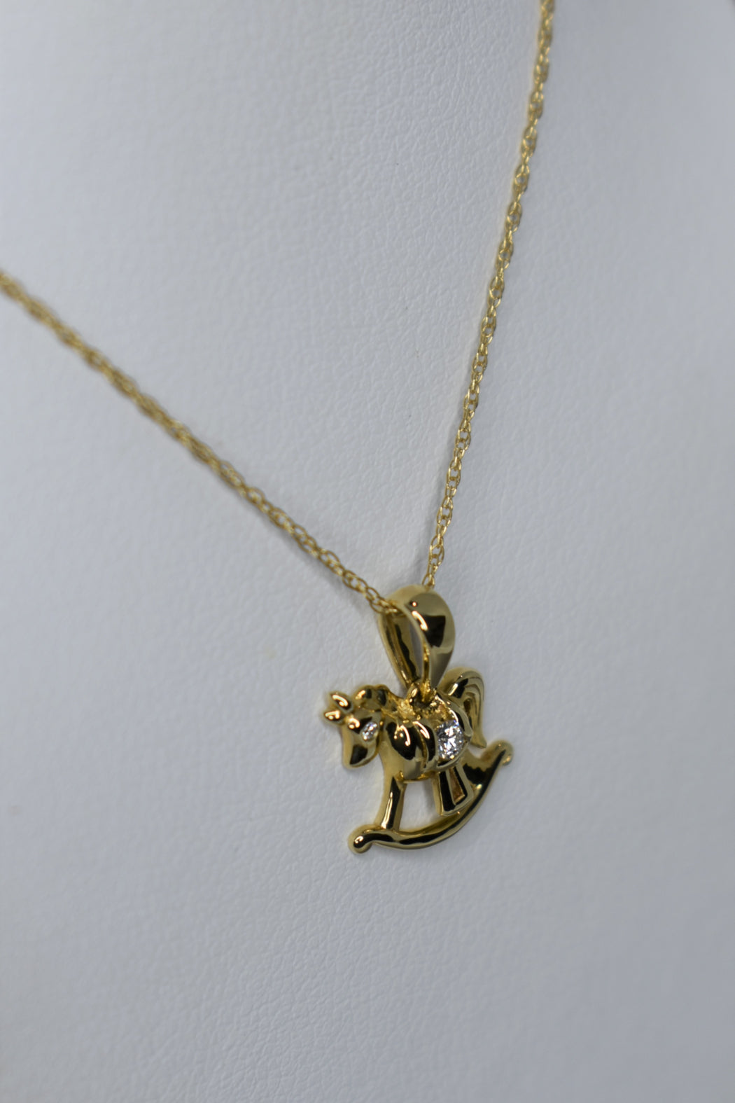 14kt Yellow Gold Diamond Necklace