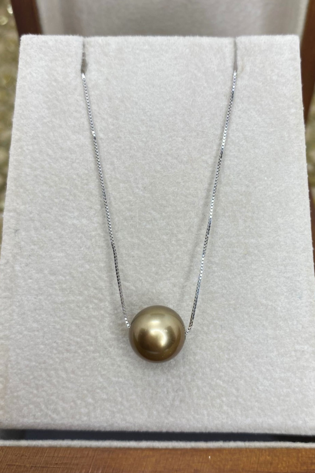 14kt White Gold Pearl Necklace