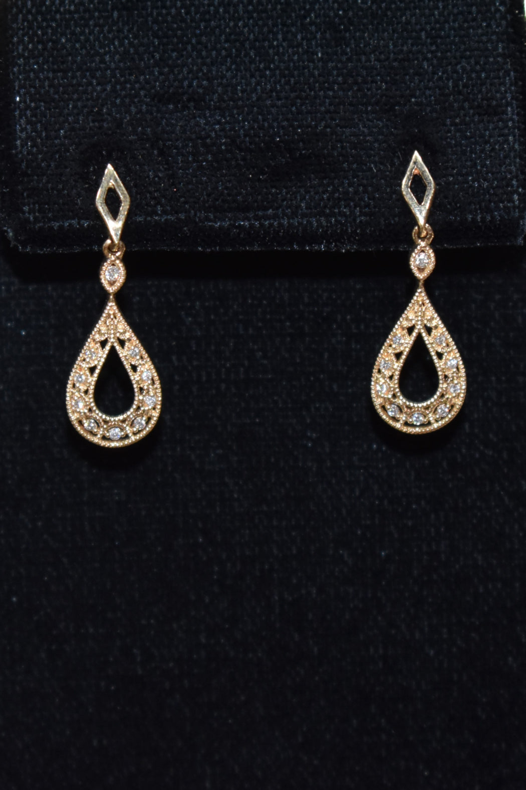 14kt Yellow Gold Diamond Earrings
