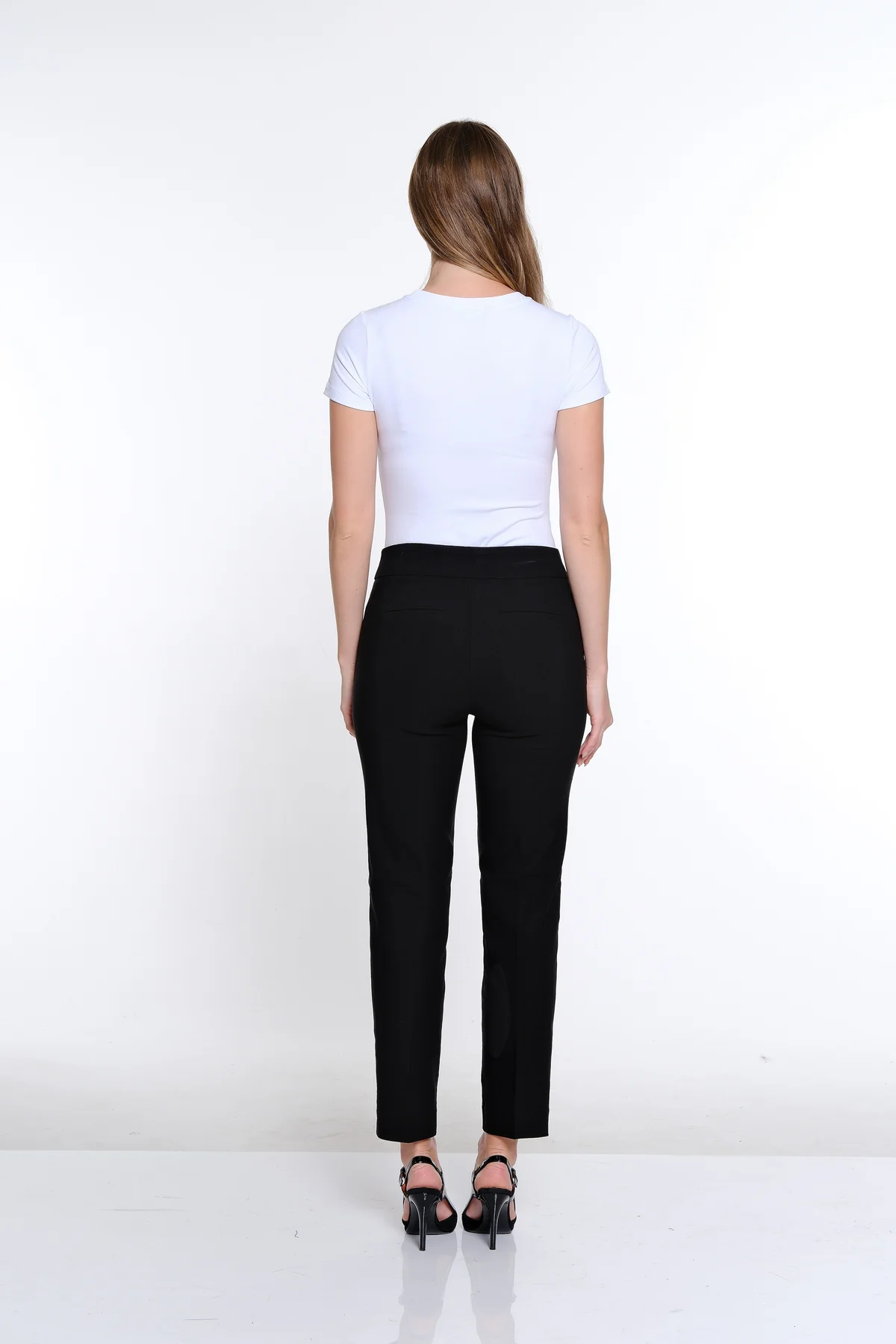 ***Petite***  pull on ankle pant w/real front & back pockets