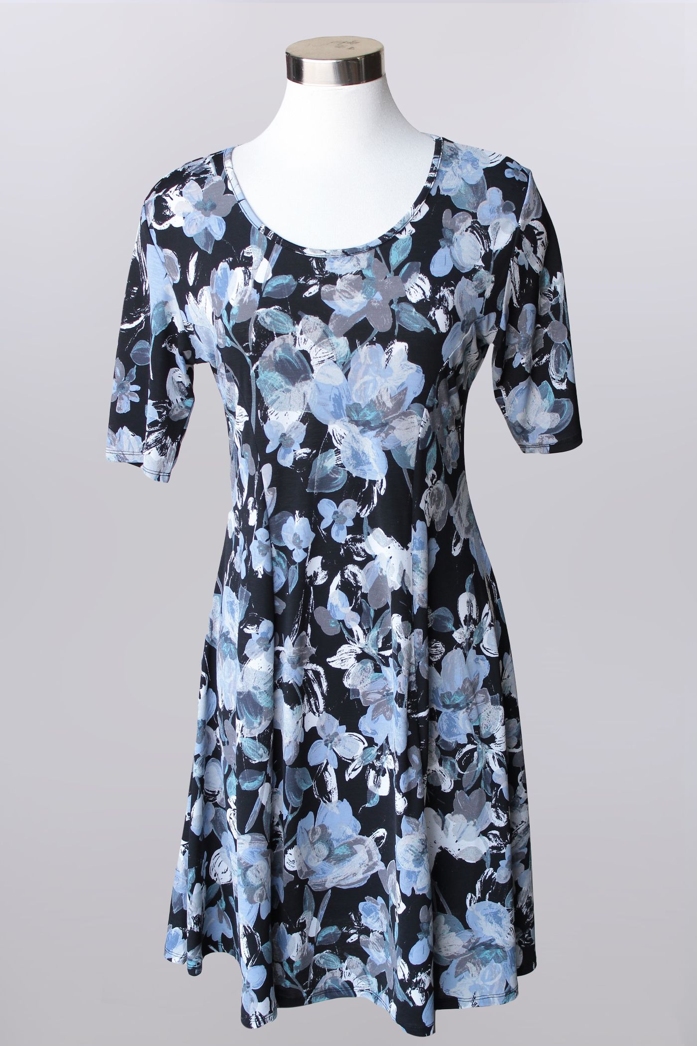 SHORT SLEEVE PRINT DRESS