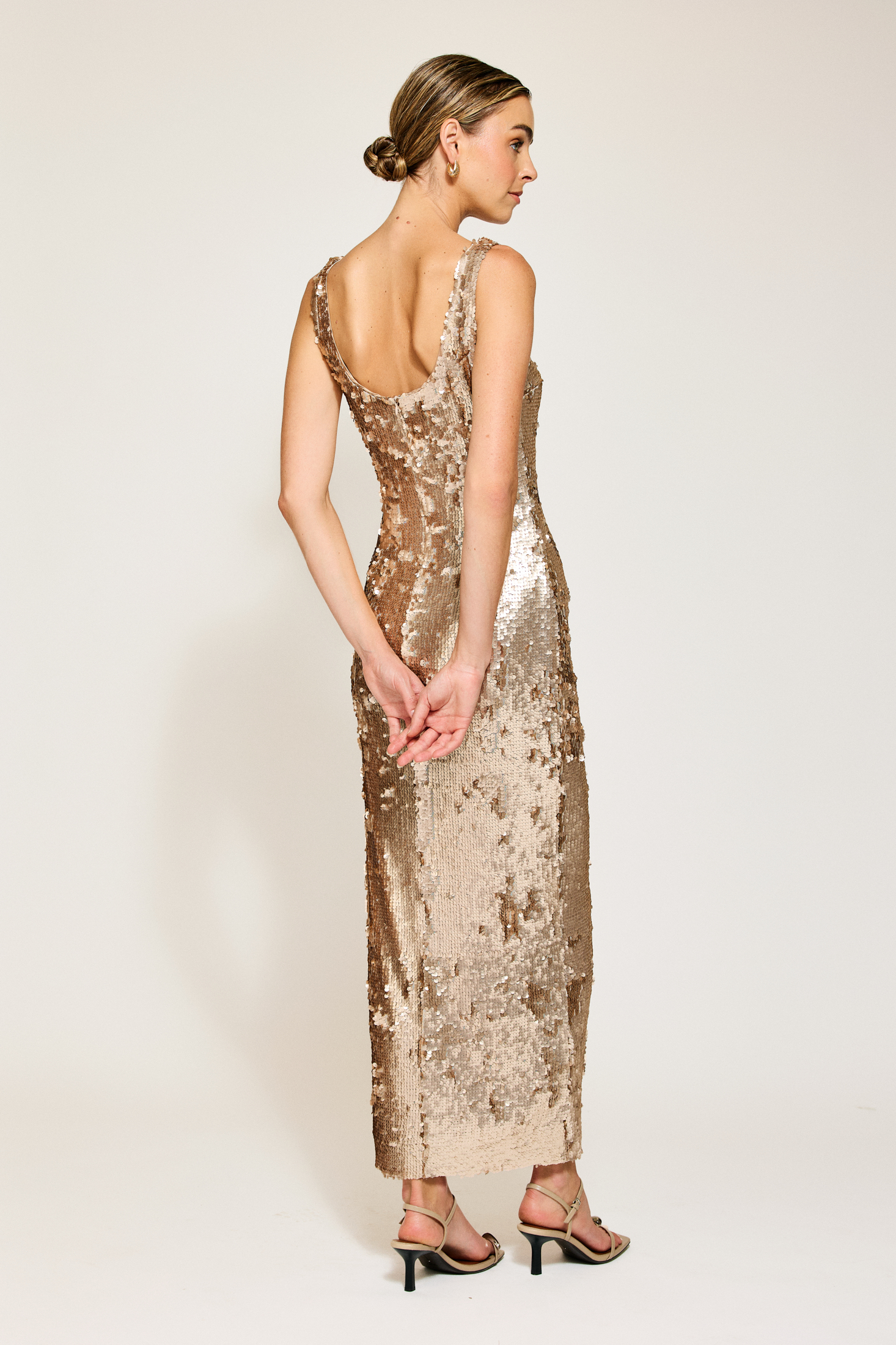 "Naida" S/L Sequin Gown