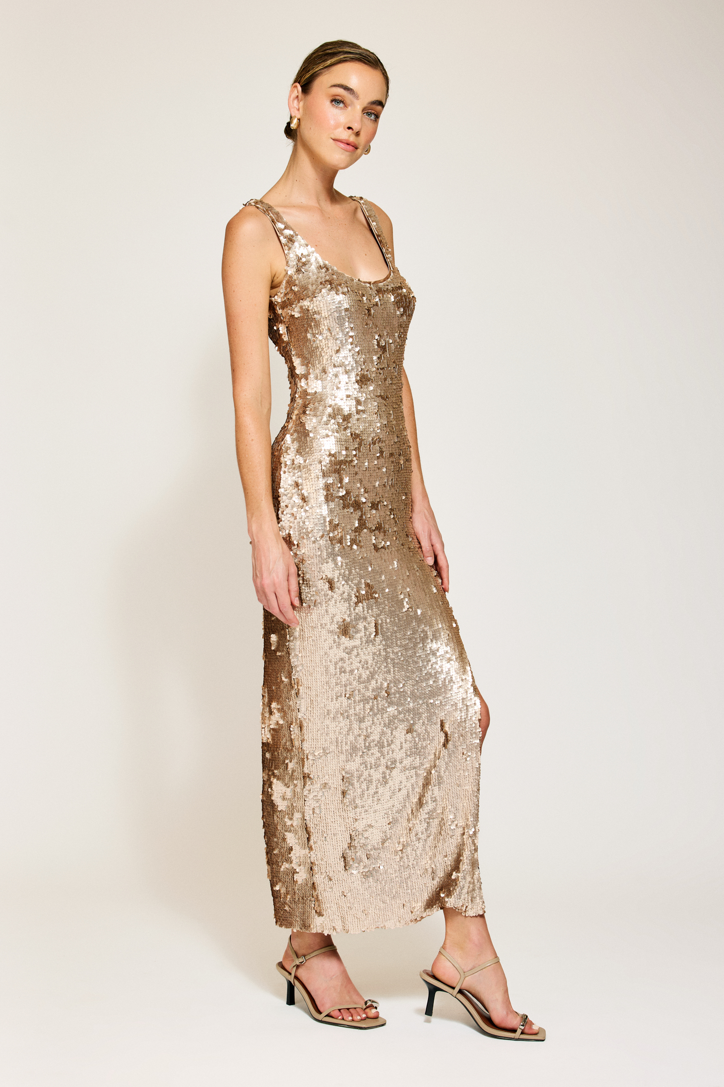 "Naida" S/L Sequin Gown