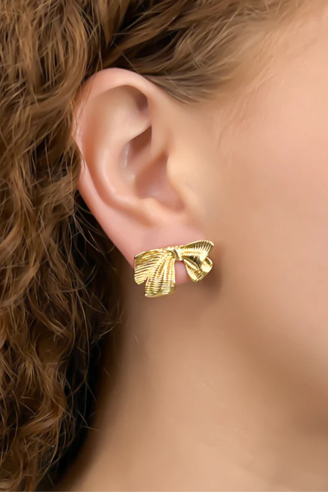 18K Ribbon Stud Earrings