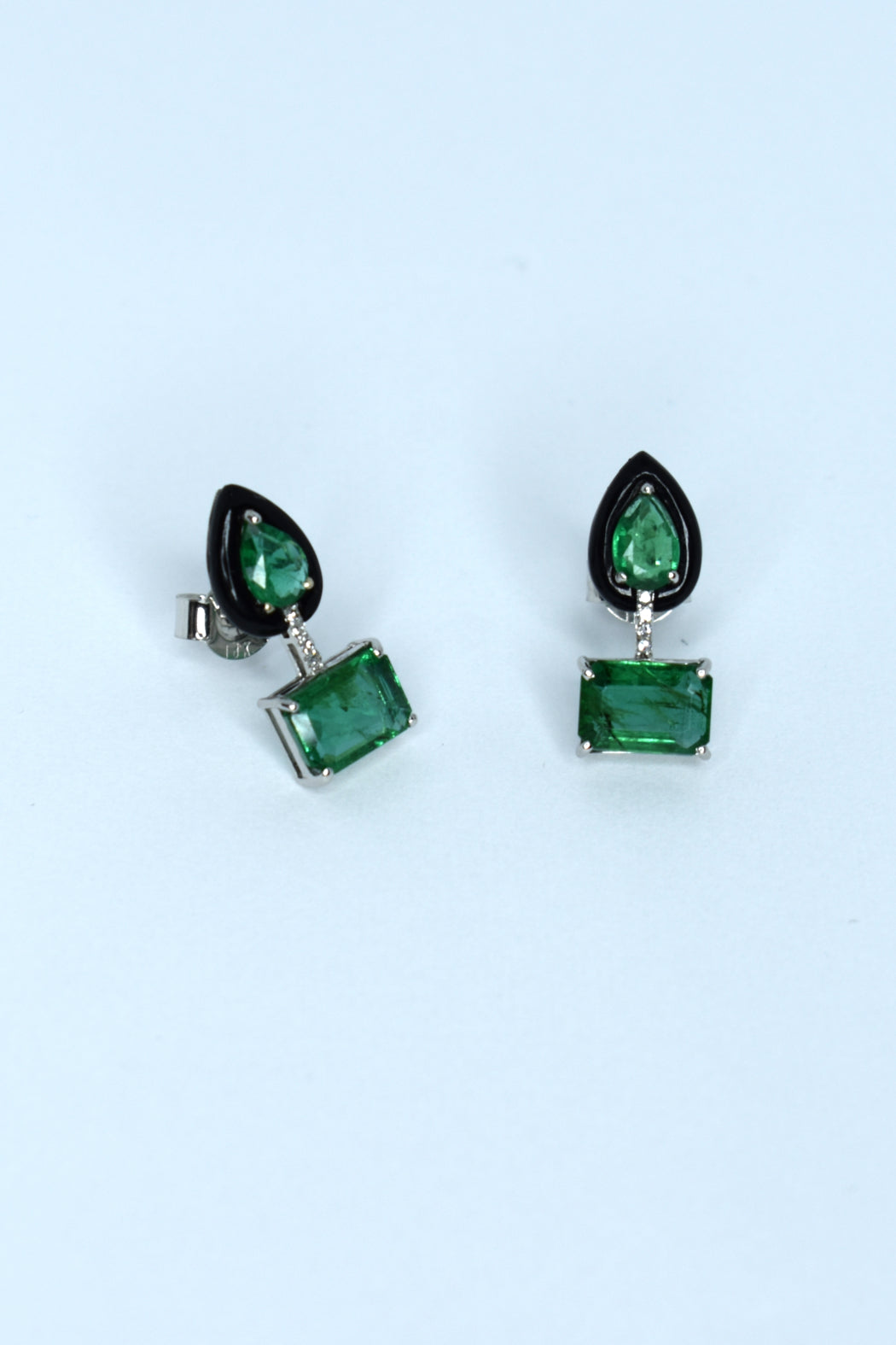 18kt W/Gold Emerald, Diamond & Onyx Earrings