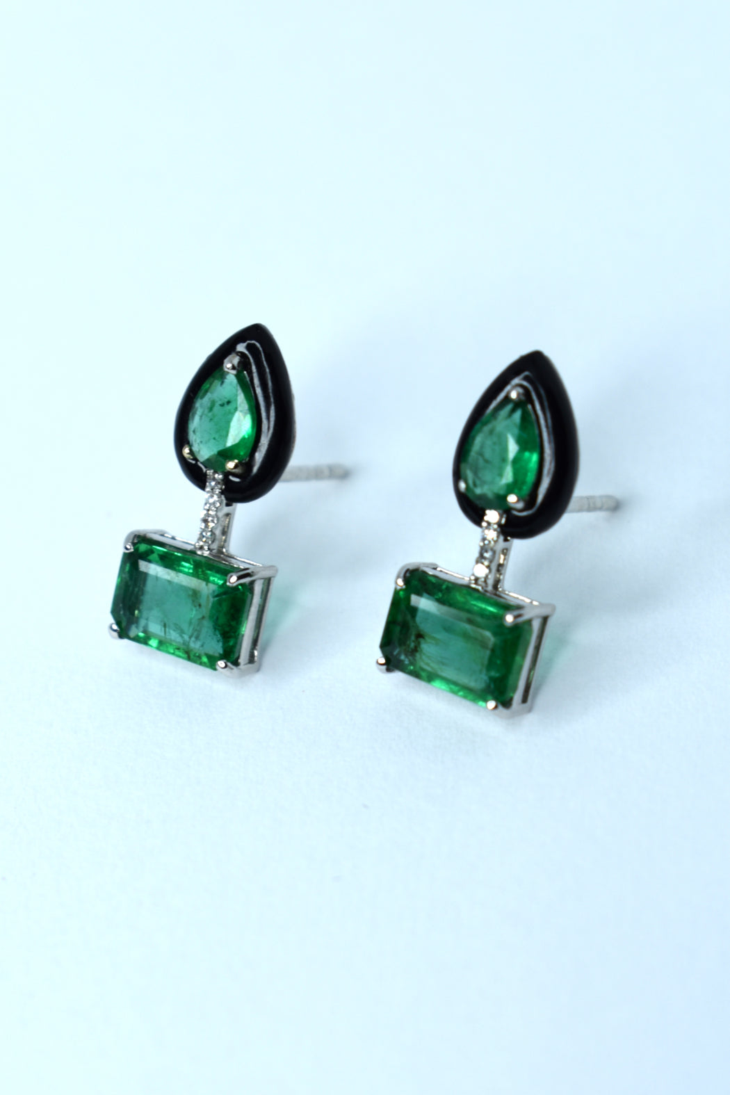 18kt W/Gold Emerald, Diamond & Onyx Earrings