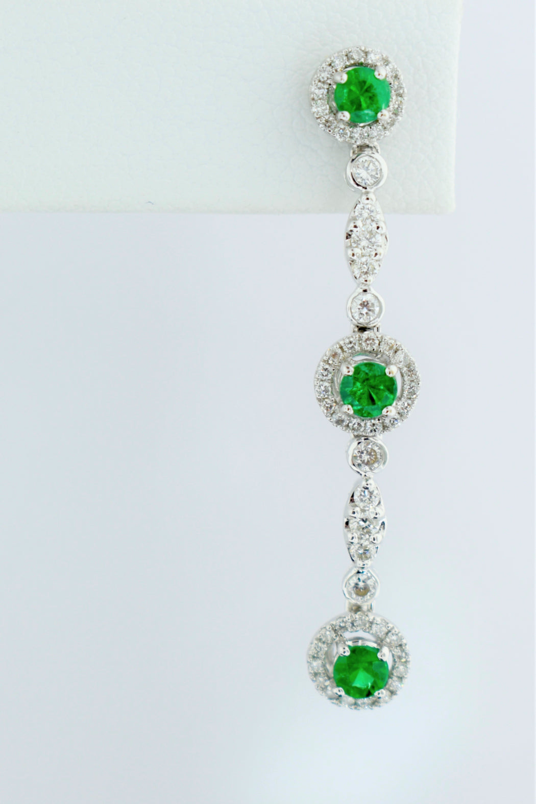 18kt Emer .78cttw & Diam .75cttw Earrings