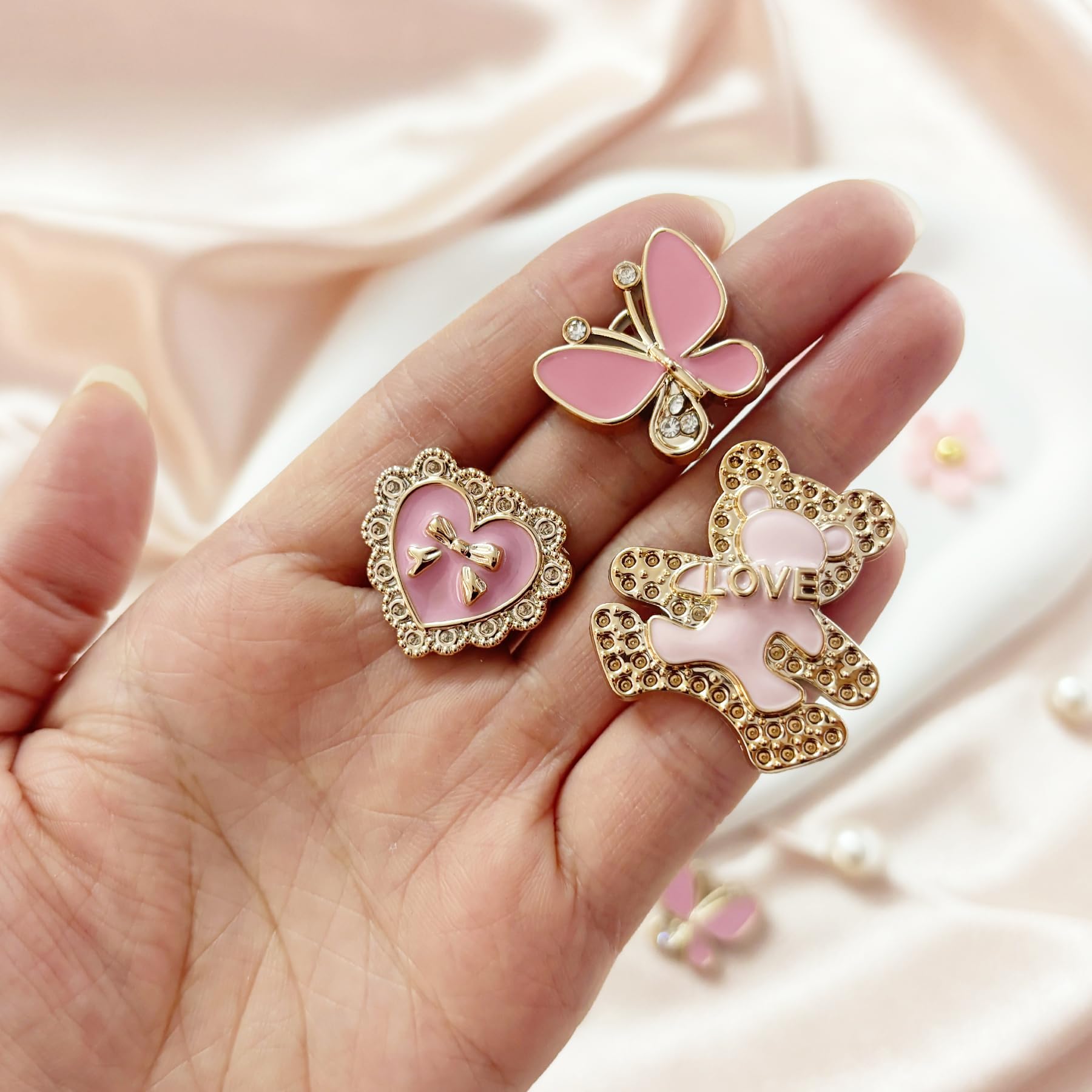 18Pcs Flower Shoe Chain Charms for Women, Bling Shoe Charms for Girls Clog Sandals, Girly Shoe Chains, DIY Shoe Decoration Accessories for Party Favor