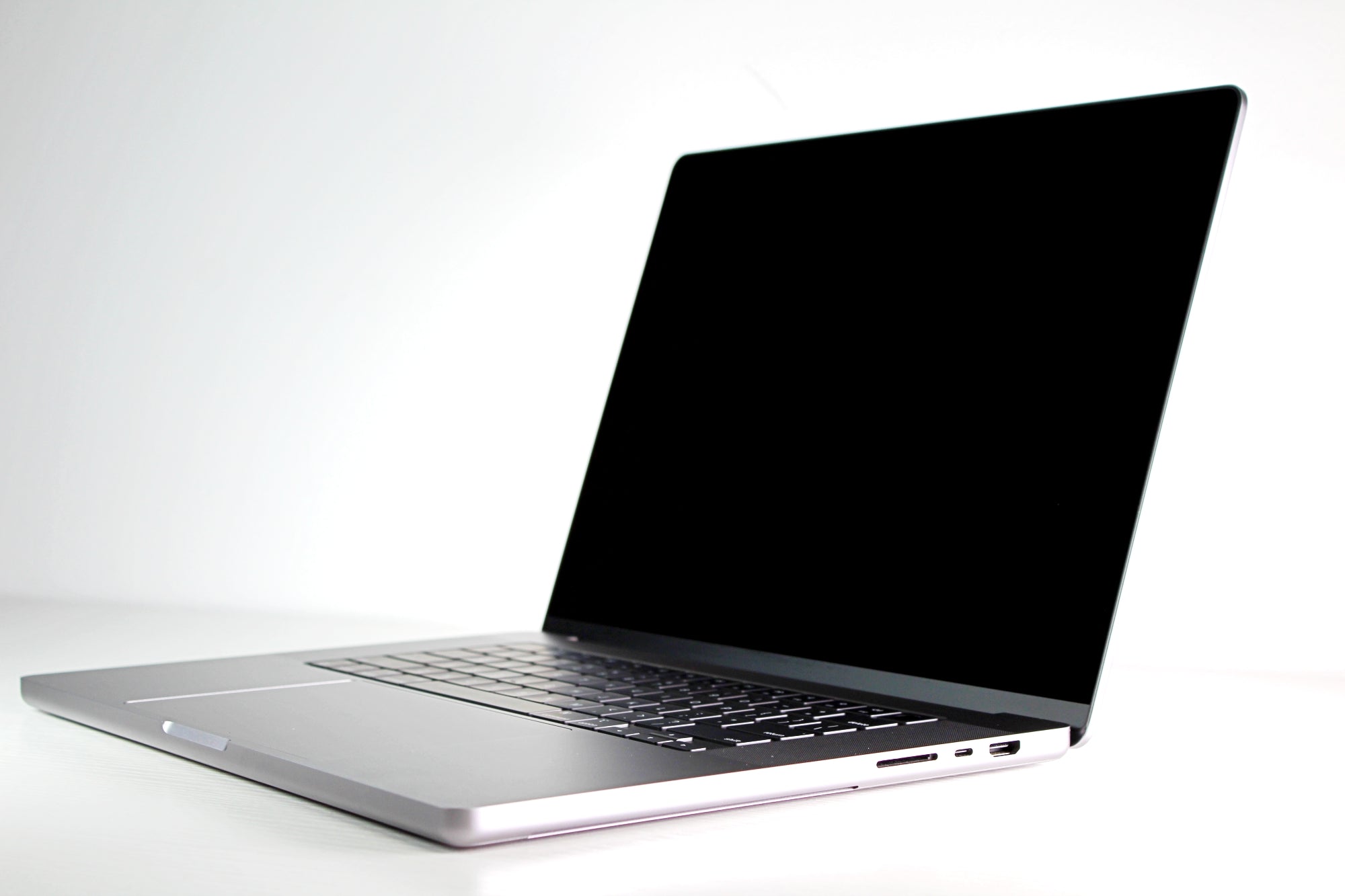 2021 Apple MacBook Pro 16-inch – M1 Max 32-Core GPU 64GB RAM 4TB SSD | Excellent