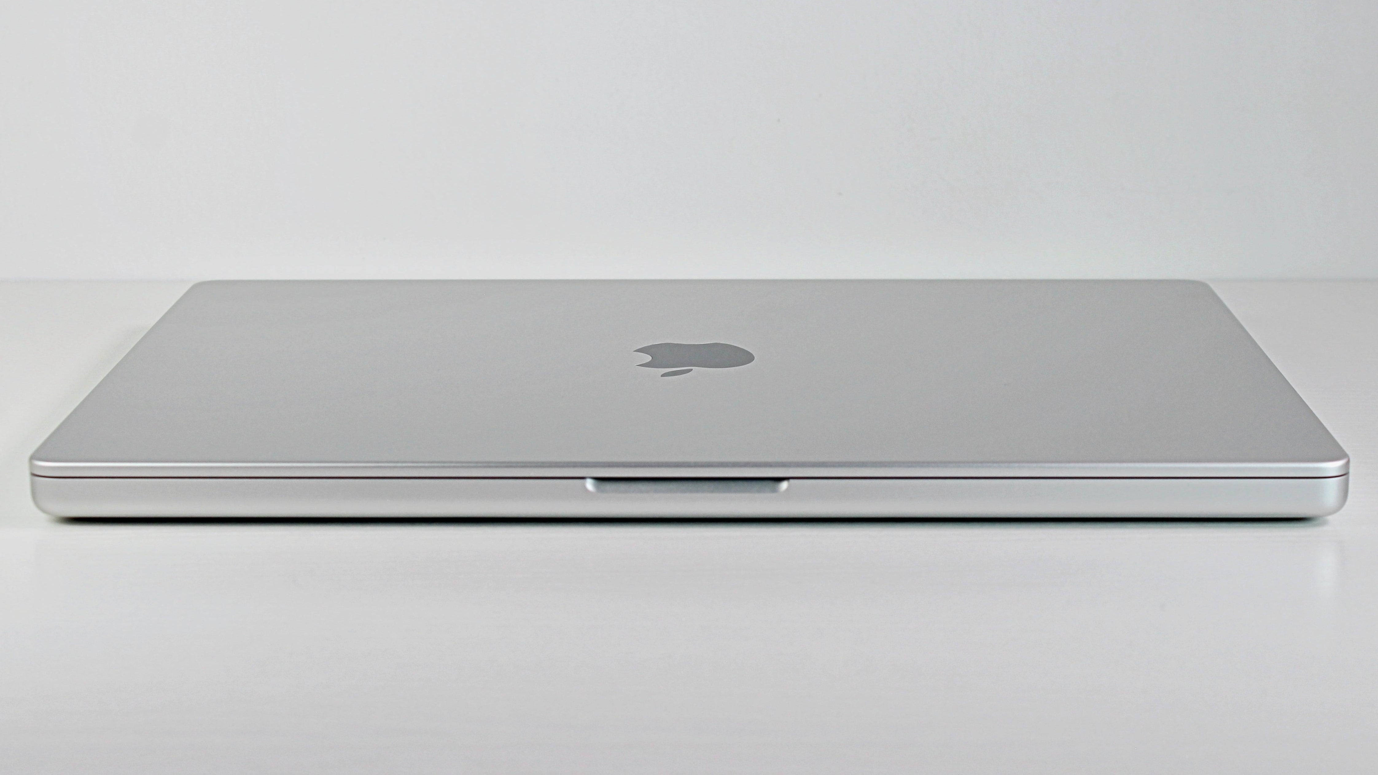 MacBook Pro (2021) 16-inch – Apple M1 Max 32-Core GPU – 64GB RAM 2TB SSD - 2 Battery Cycles