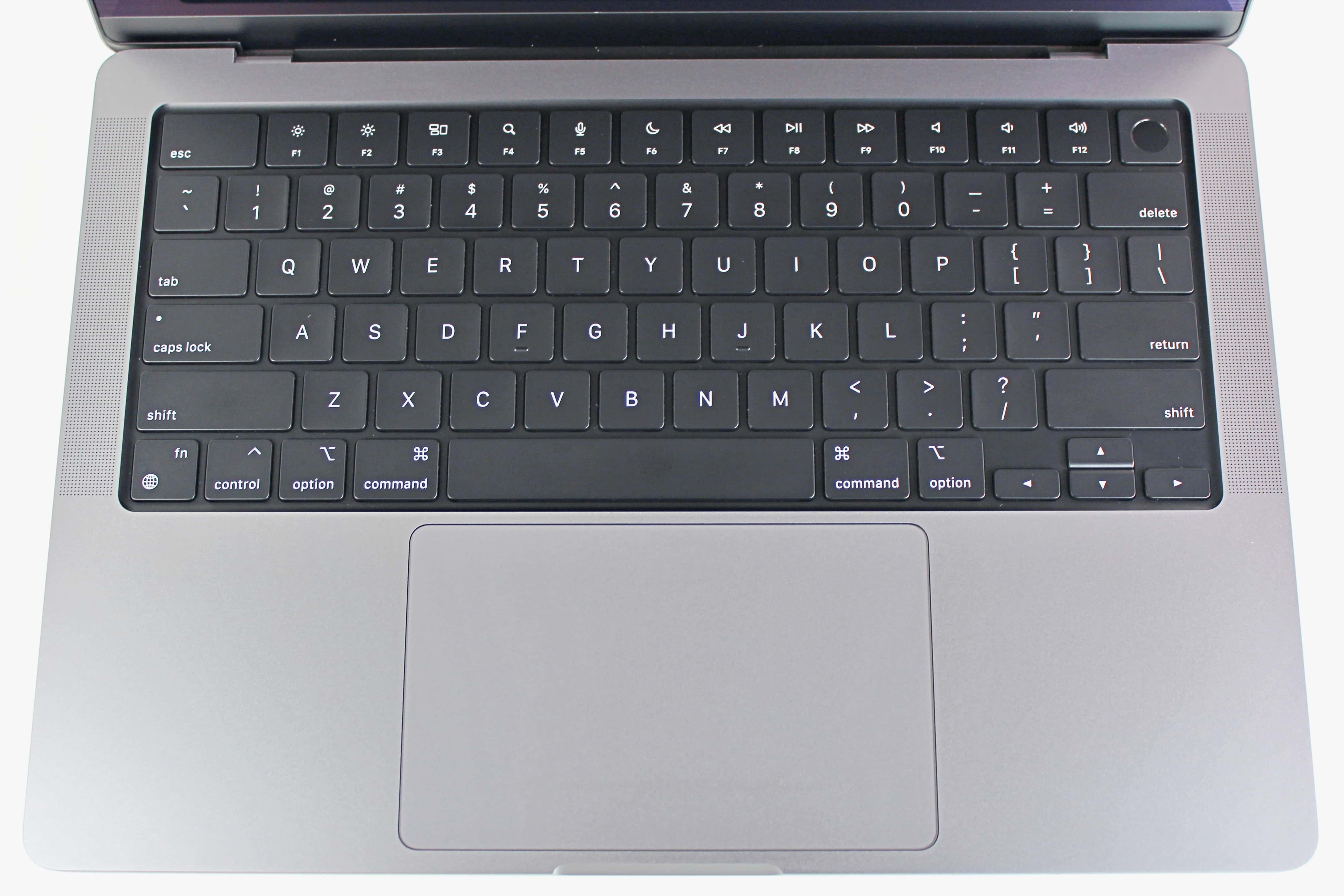 MacBook Pro (2021) 14-inch – Apple M1 Pro 10-Core CPU & 16-Core GPU – Space Gray