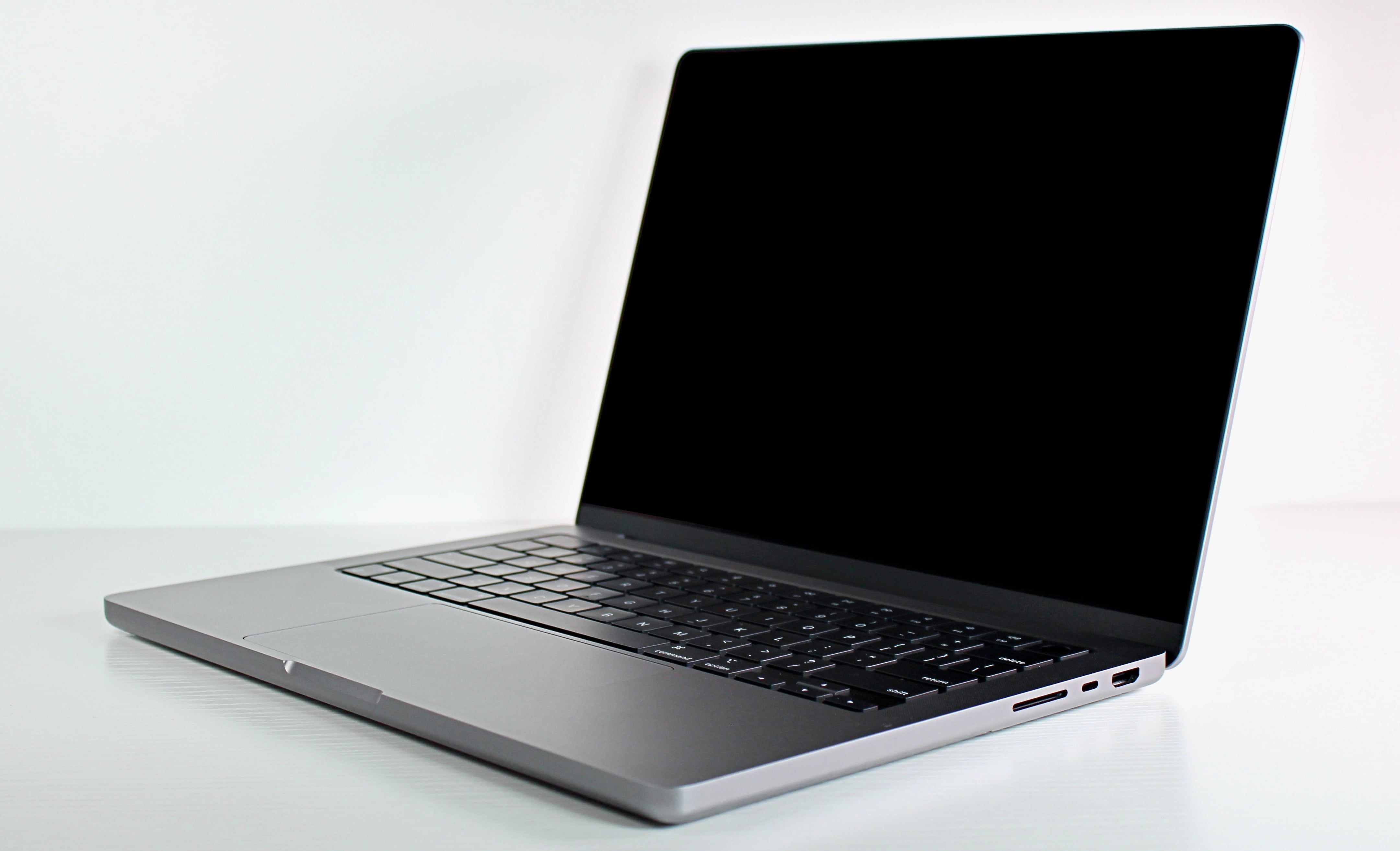 2023 Apple MacBook Pro 14-inch M2 Max – 38-Core GPU 96GB RAM 4TB SSD | Space Gray