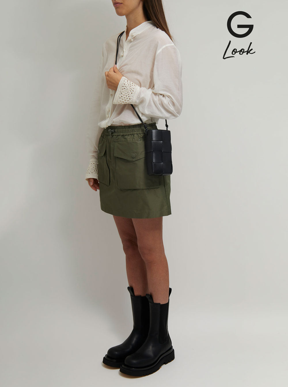 Bottega Veneta Women 'Phone Pouch' Black Shoulder Bag With Knot Details In Intreccio Nappa Leather Woman