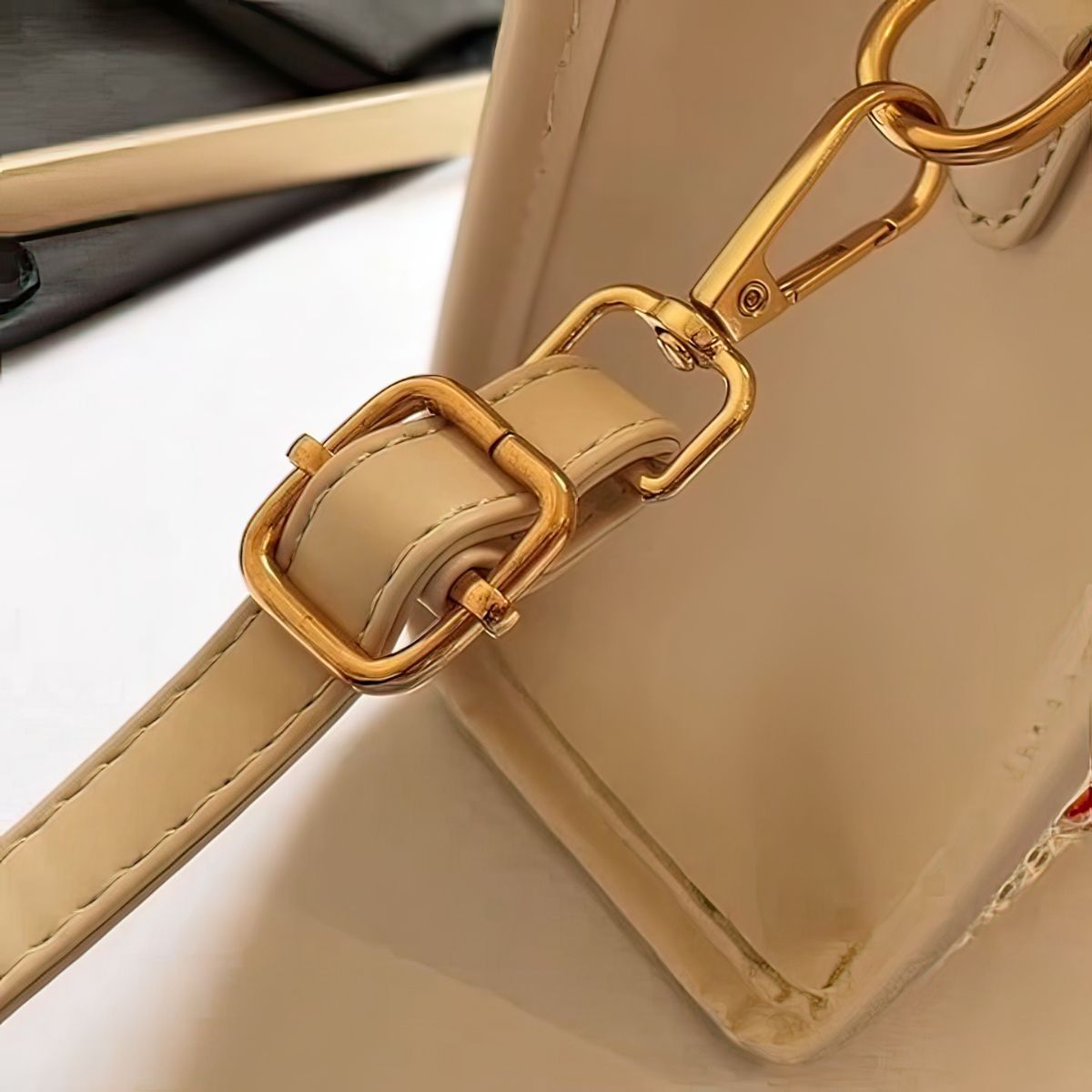 Classic Flamingo Purse