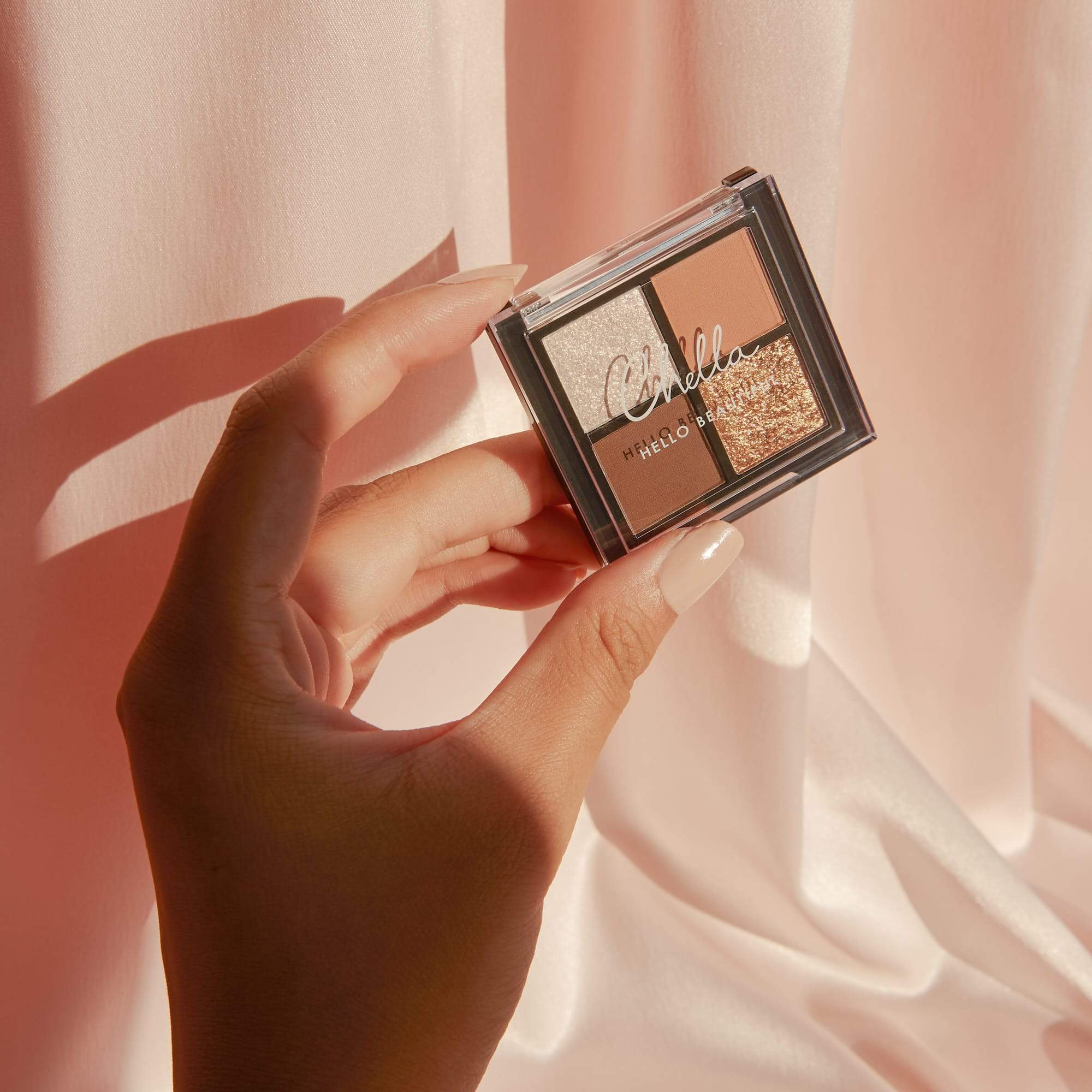 mini la vie neutral eyeshadow palette