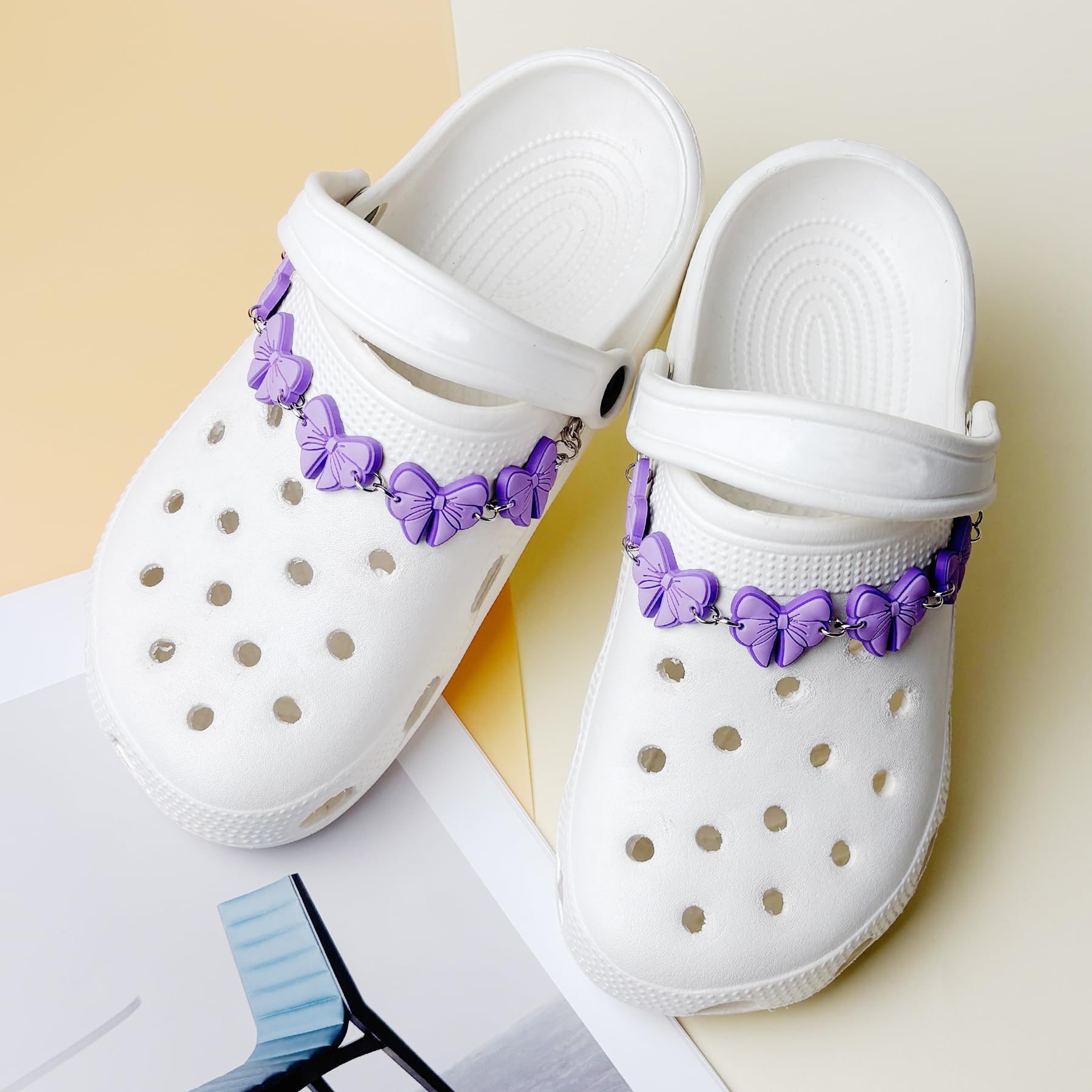 2Pcs Sunflower PVC Shoe Chains for Women, Shoe Charms for Clog Sandals, DIY Rubber Shoe Decoration Charms for Girls, Party Favor