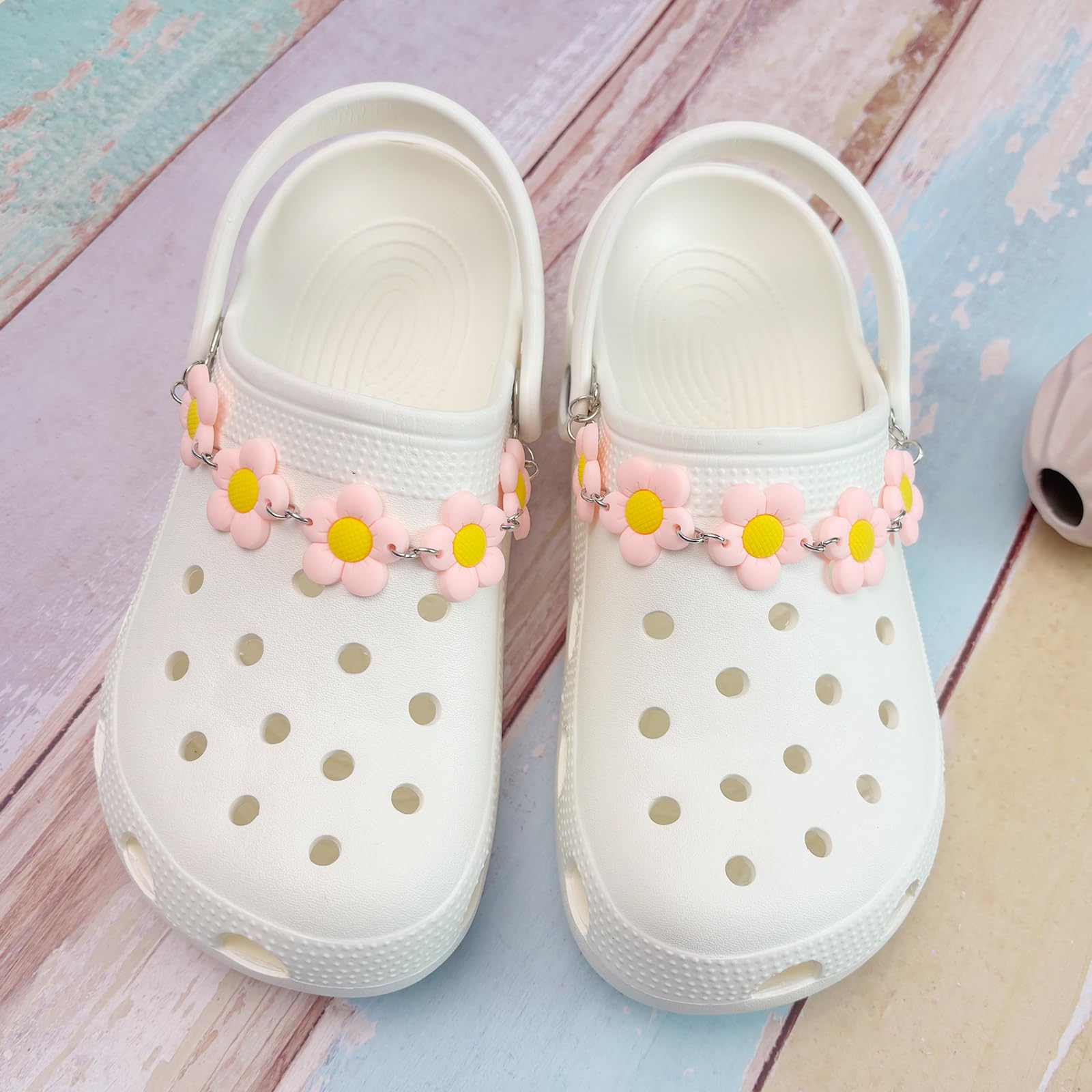 2Pcs Sunflower PVC Shoe Chains for Women, Shoe Charms for Clog Sandals, DIY Rubber Shoe Decoration Charms for Girls, Party Favor