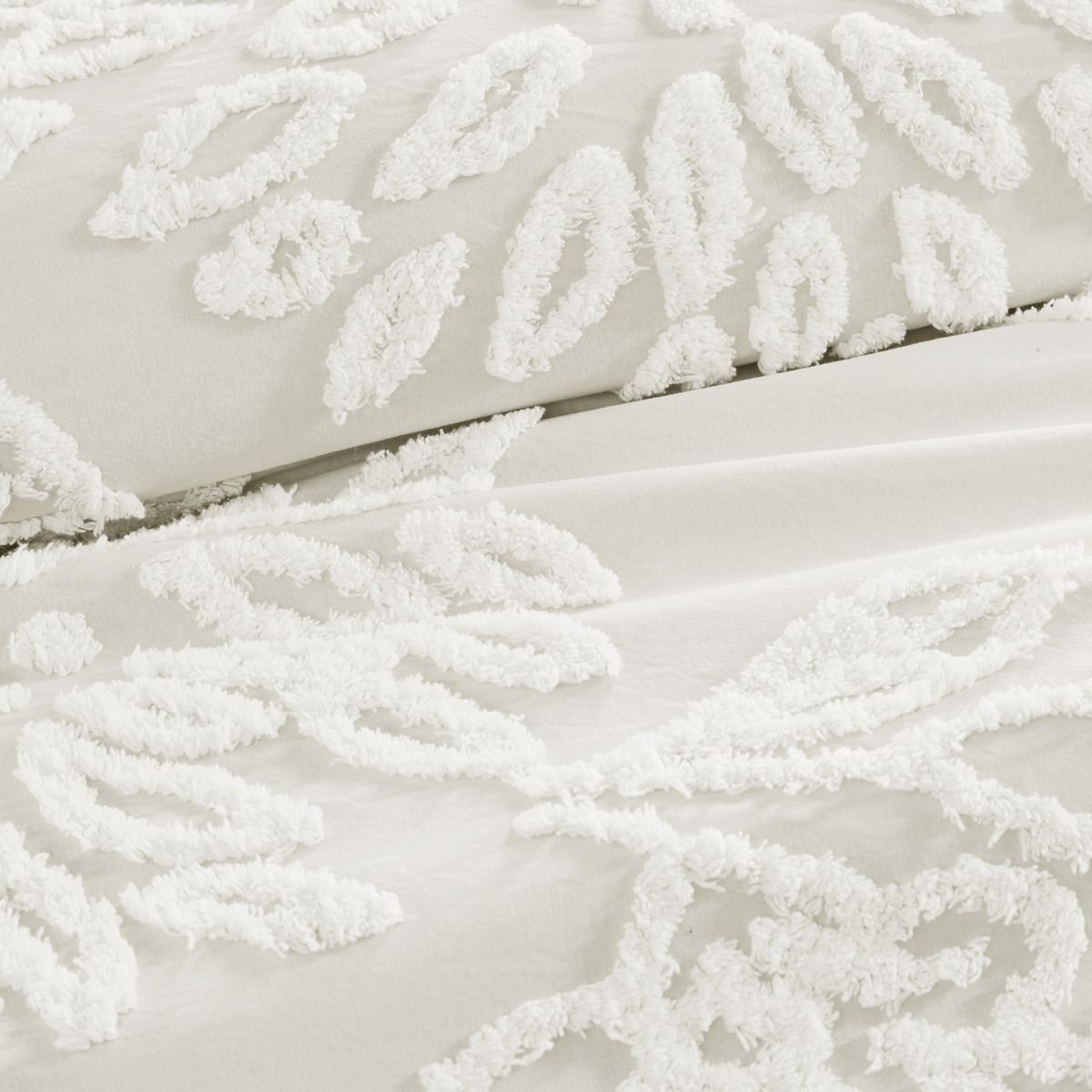 3 Piece Tufted Cotton Chenille Floral Comforter Set