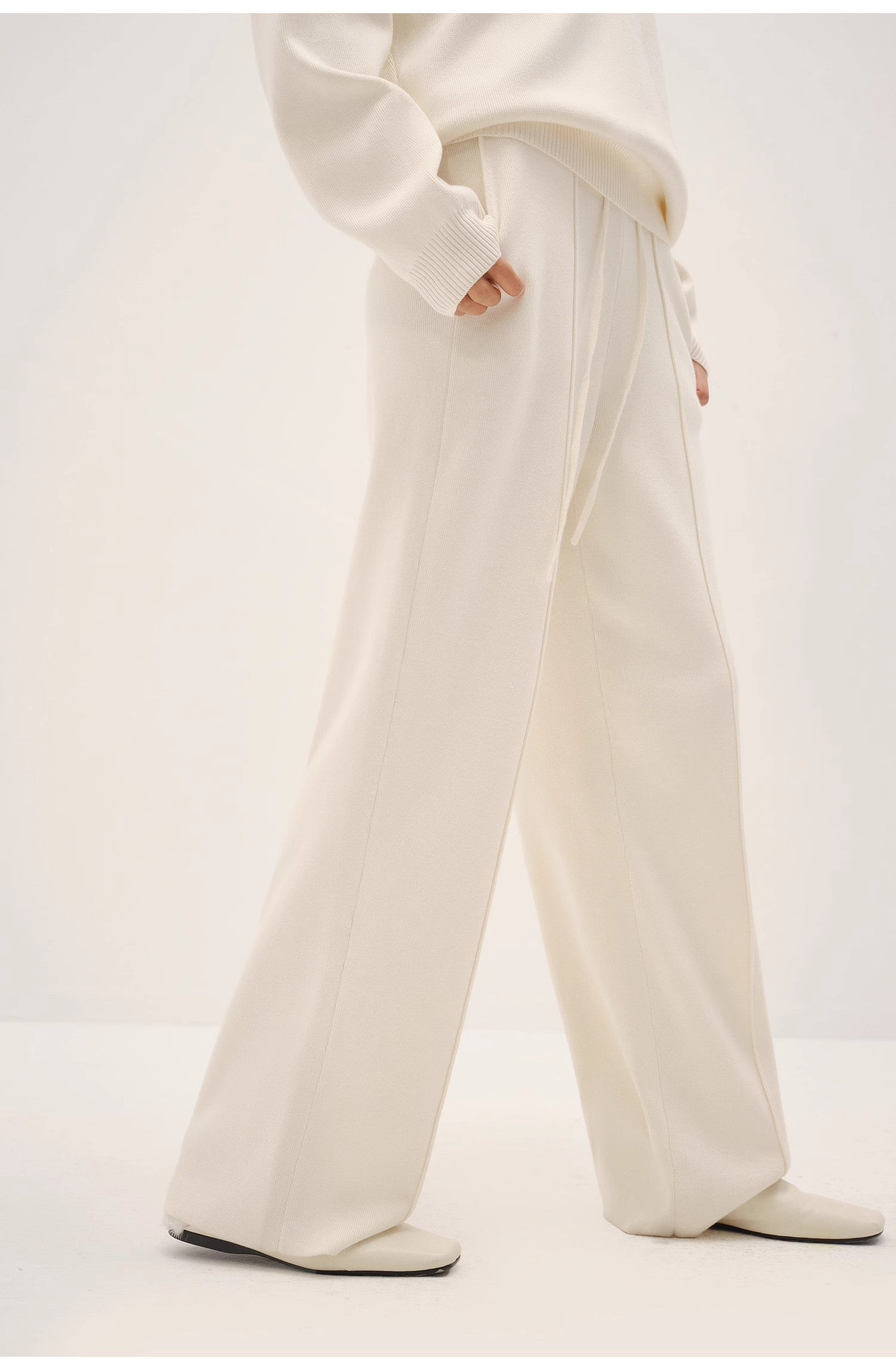 "Winter Morning Sunshine" French Lazy Style Wool Blend Design Loose Slimming Knit Casual Pants for Women-1