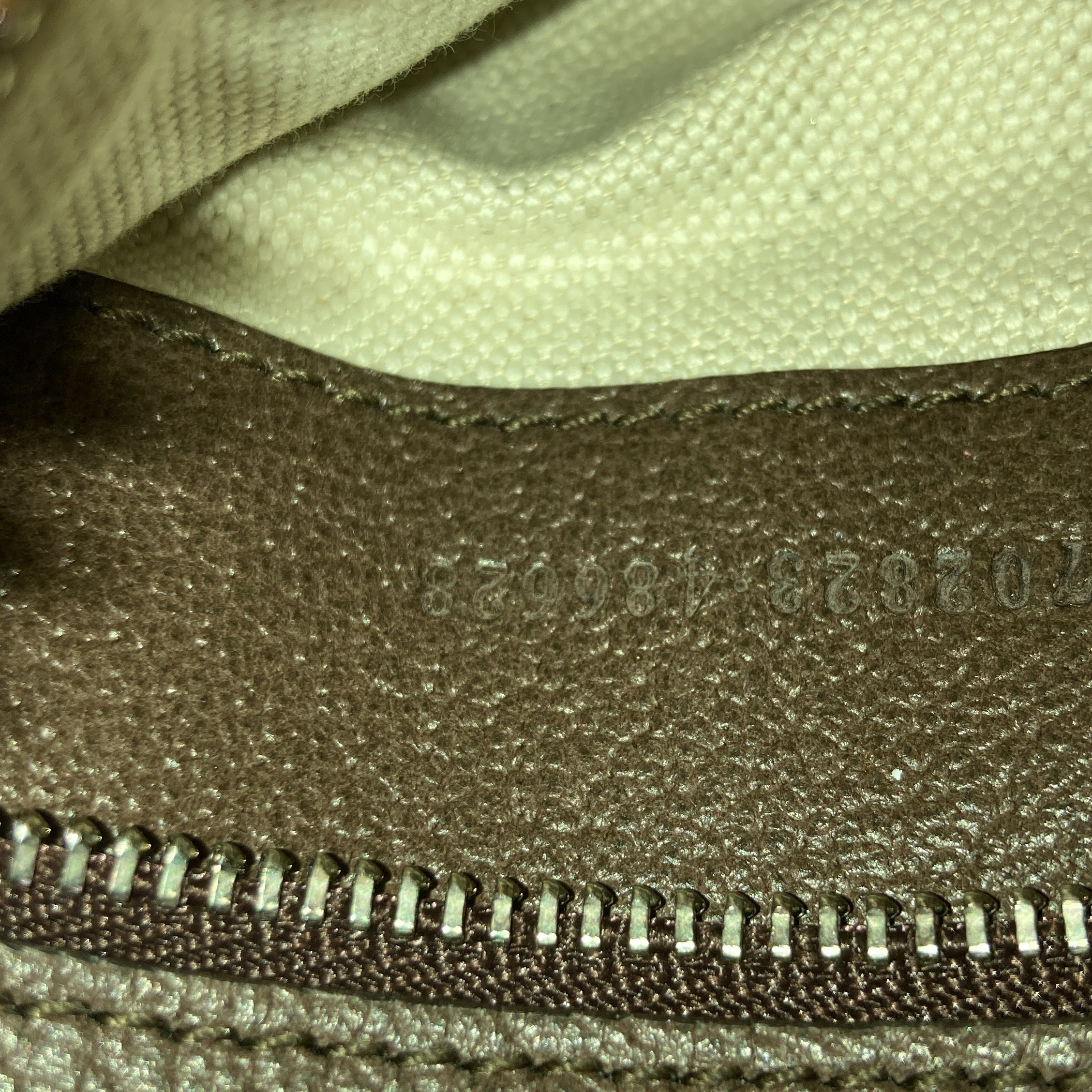 Gucci Attache Shoulder Bag GG Coated Canvas Medium