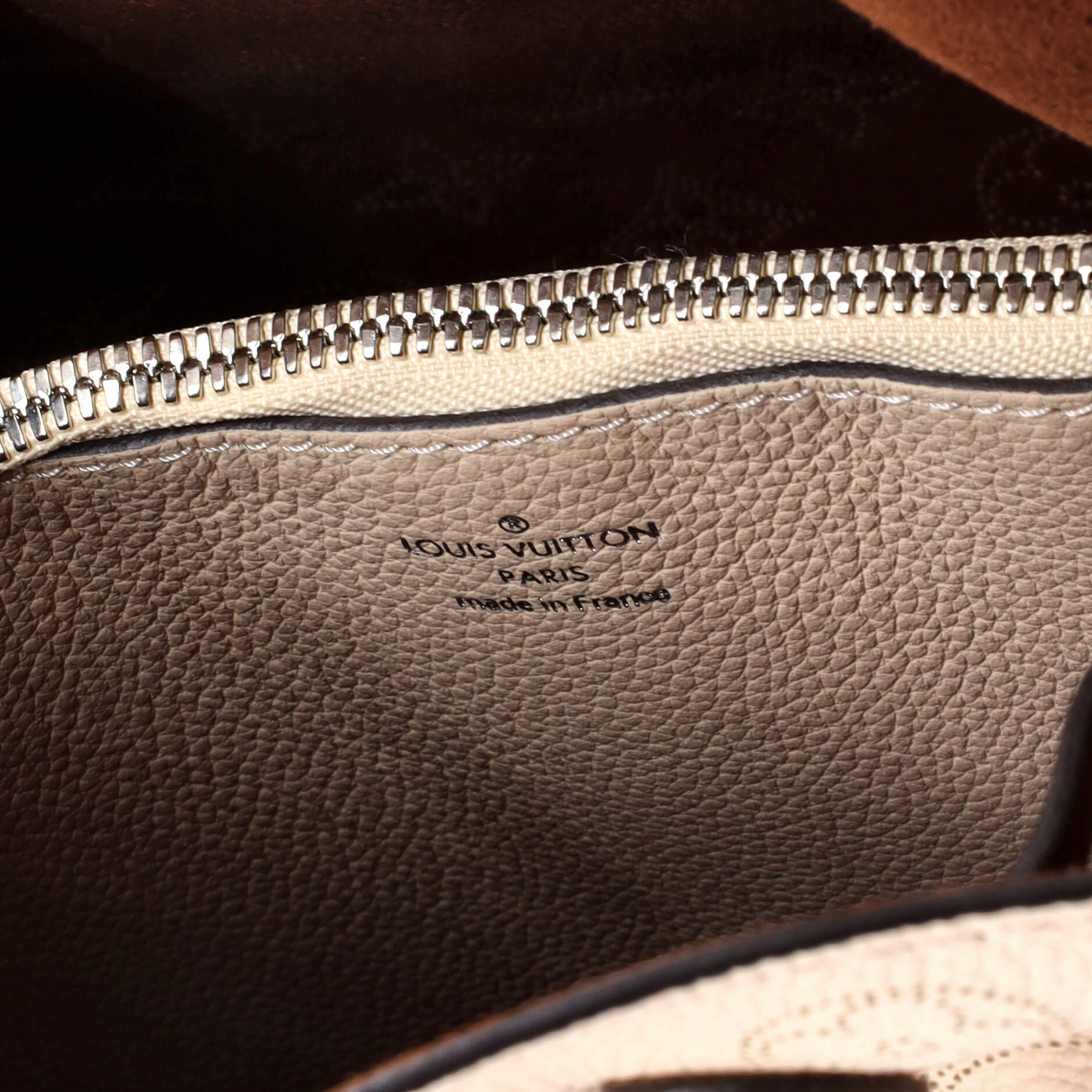 Louis Vuitton Muria Bucket Bag Mahina Leather