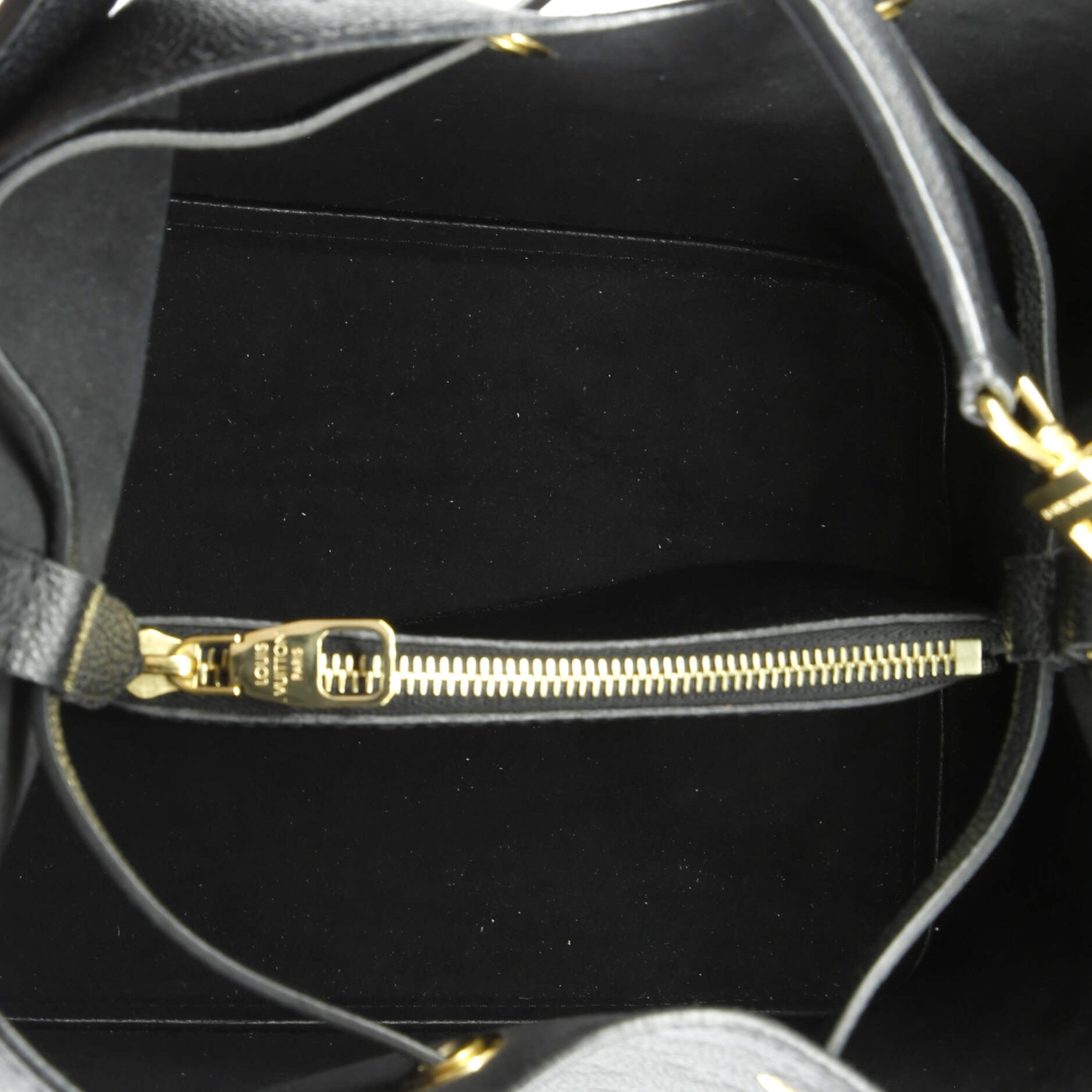 Louis Vuitton NeoNoe Handbag Monogram Empreinte Leather MM